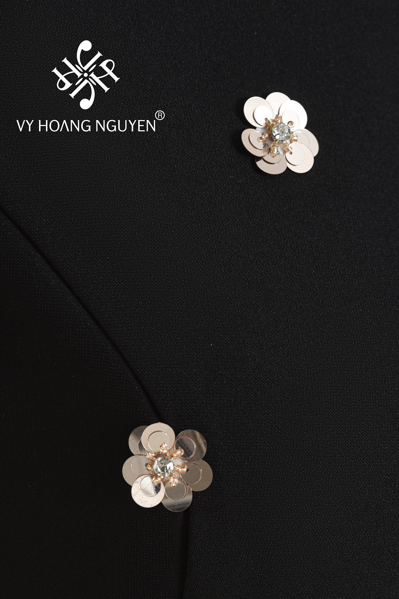 Đầm Xòe Phối Lưới Đính Hoa_thumbnail_2