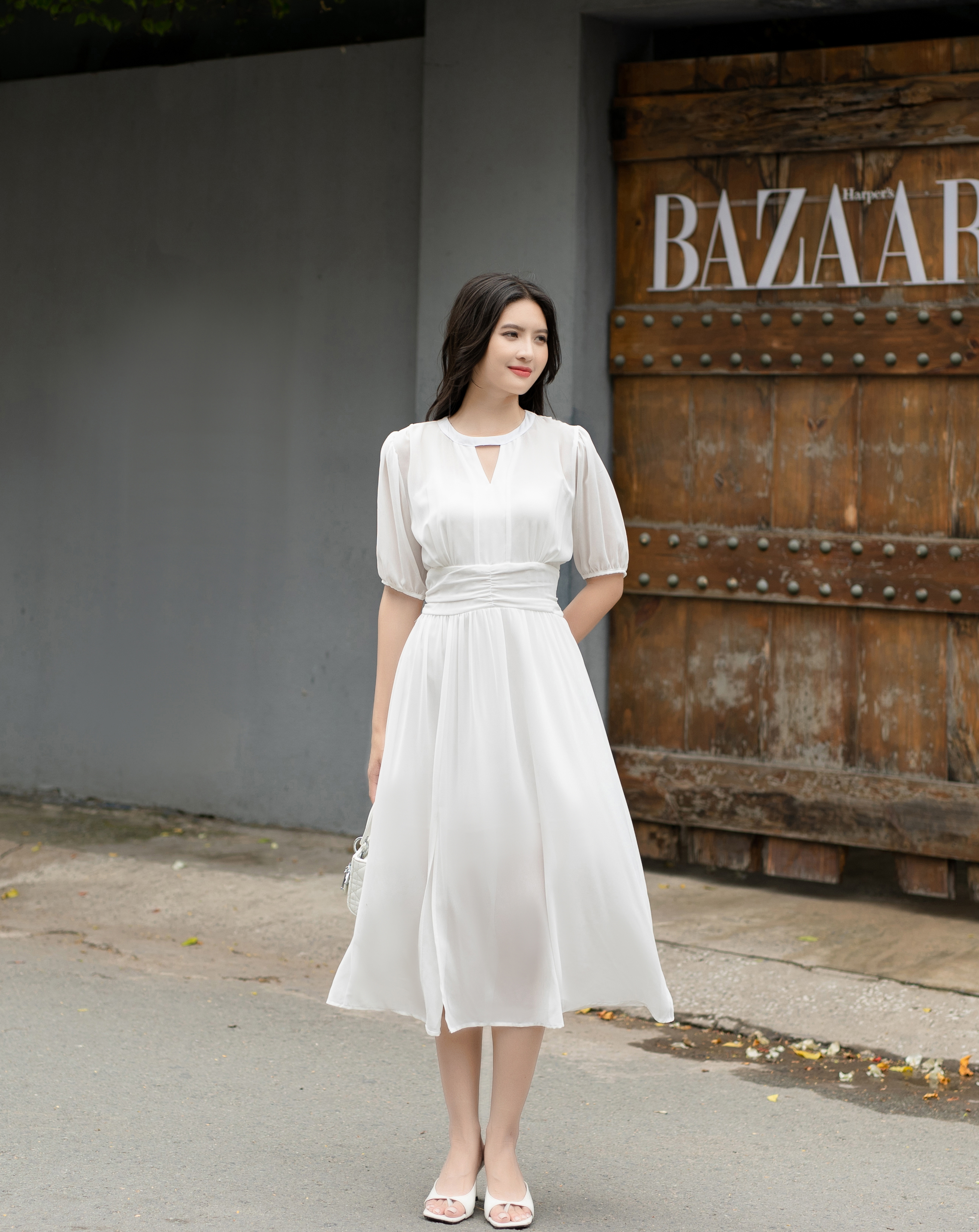 Đầm voan xòe cổ giọt nước xẻ tà xinh xắn_thumbnail_9