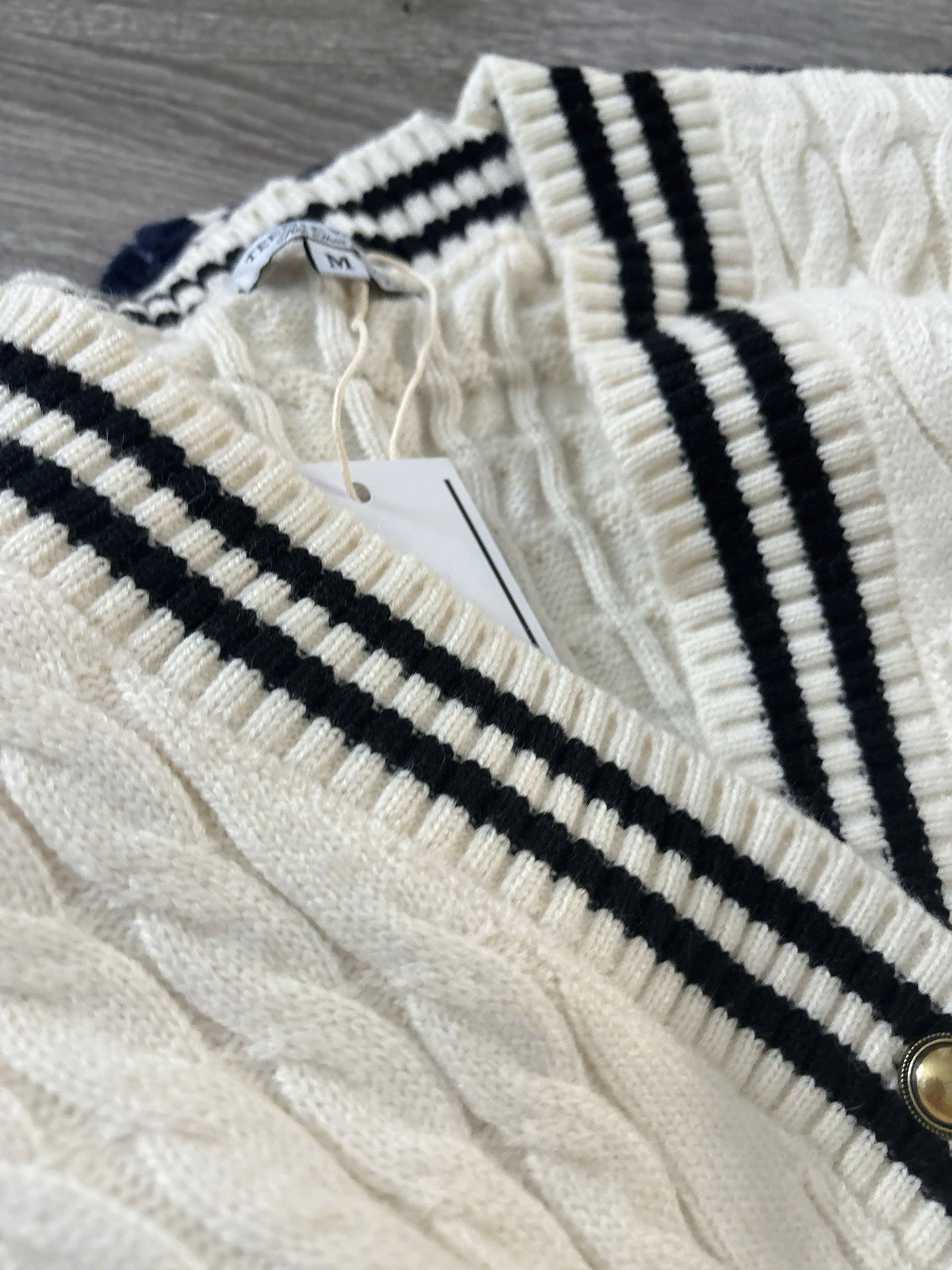 A805 ÁO KHOÁC DỆT KIM 2 MÀU_thumbnail_15