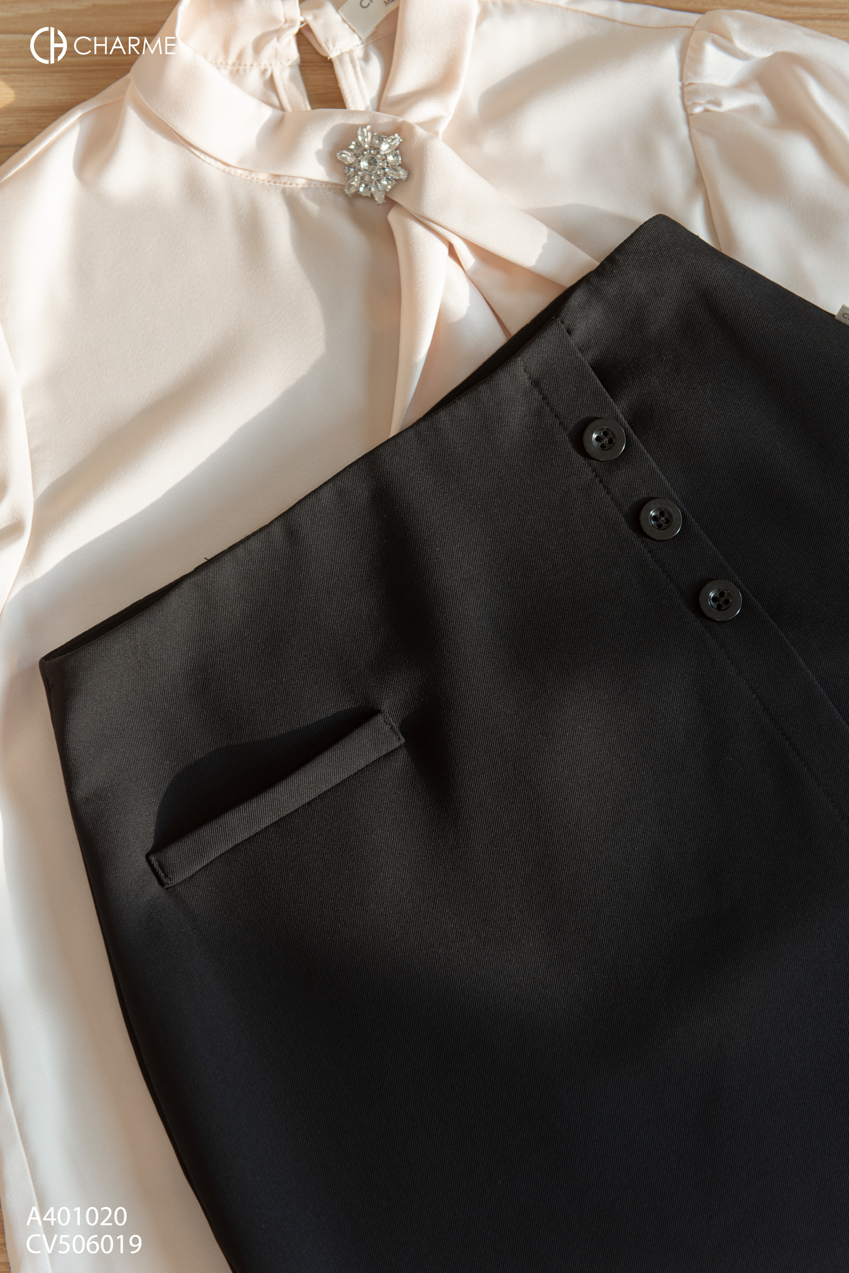 Chân váy dáng A tà chéo