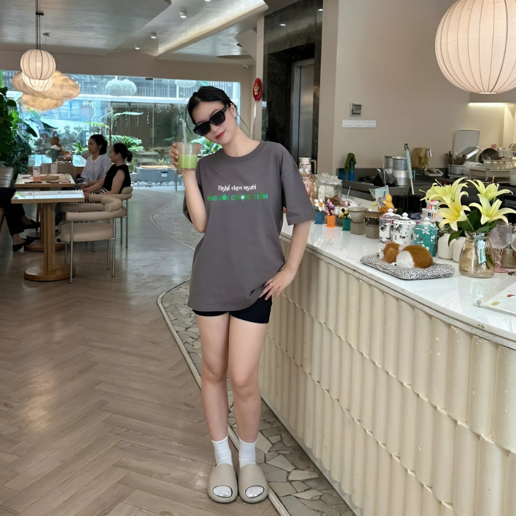 Áo thun nữ form oversize rộng local brand We Tee in chữ vô tri, Làm vì đam mê - T031_thumbnail_5
