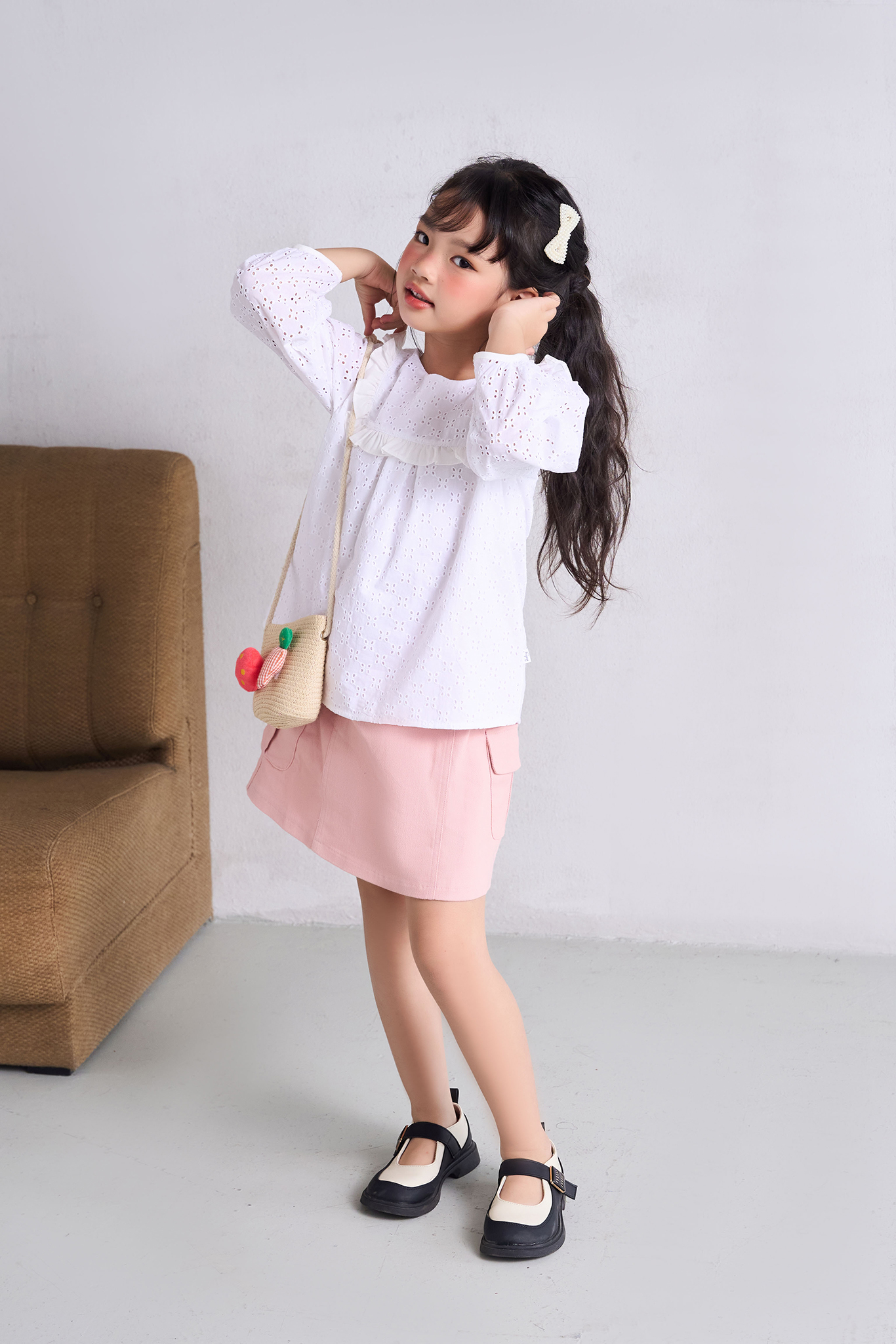 Áo thêu ren dài tay bèo ngực_thumbnail_2