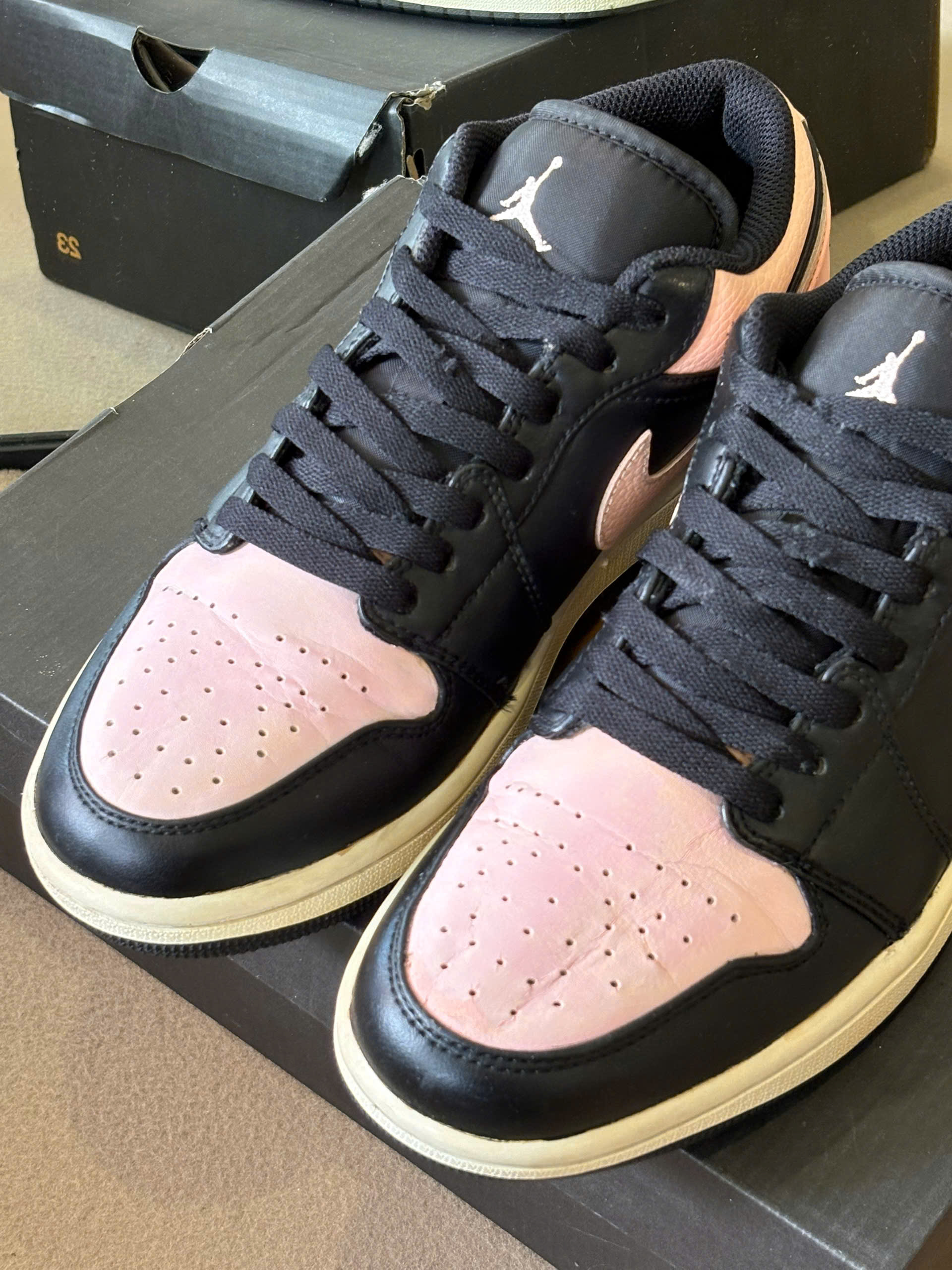 Nike Air Jordan 1 Low ‘Crimson Tint’ 553558-034_thumbnail_4