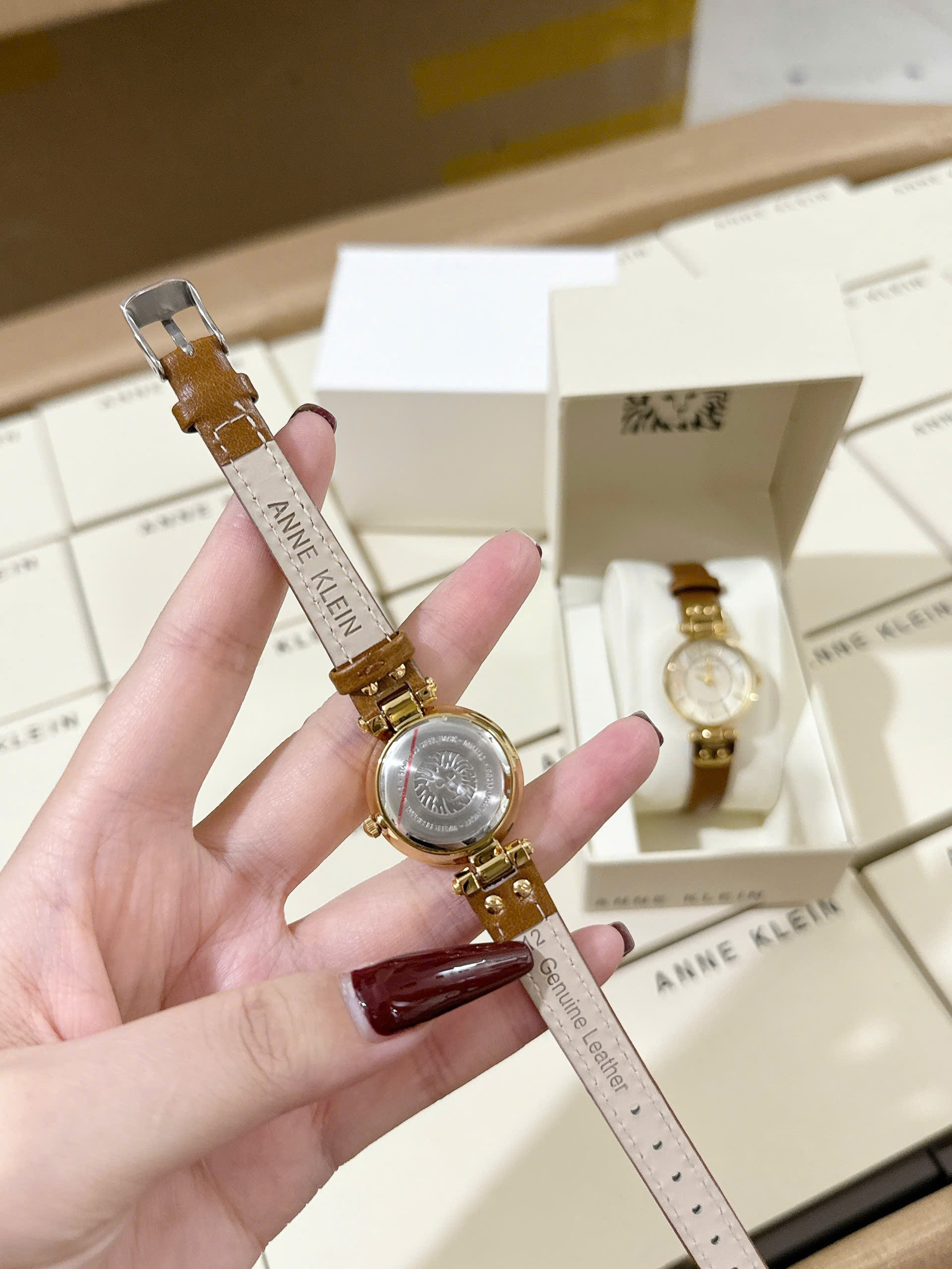 D91 ĐỒNG HỒ NỮ NÂU_thumbnail_11