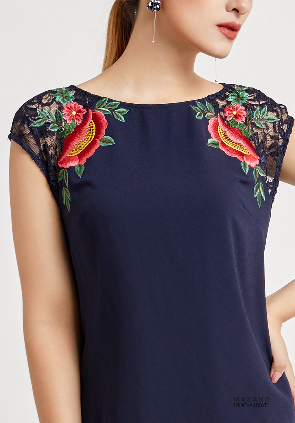 Váy xanh phối ren thêu hoa_thumbnail_4