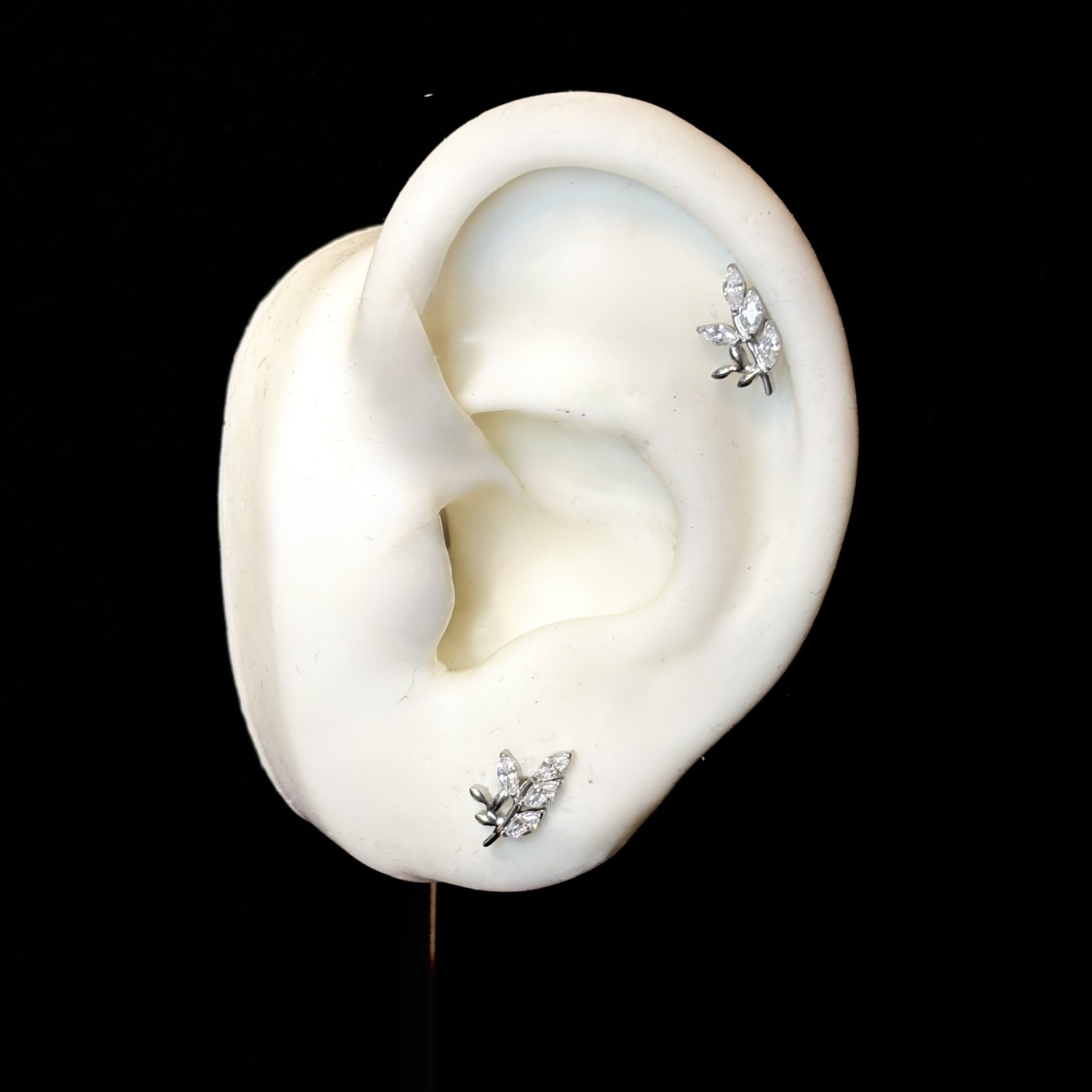 Khuyên kiểu titan lá 4 cánh_thumbnail_3