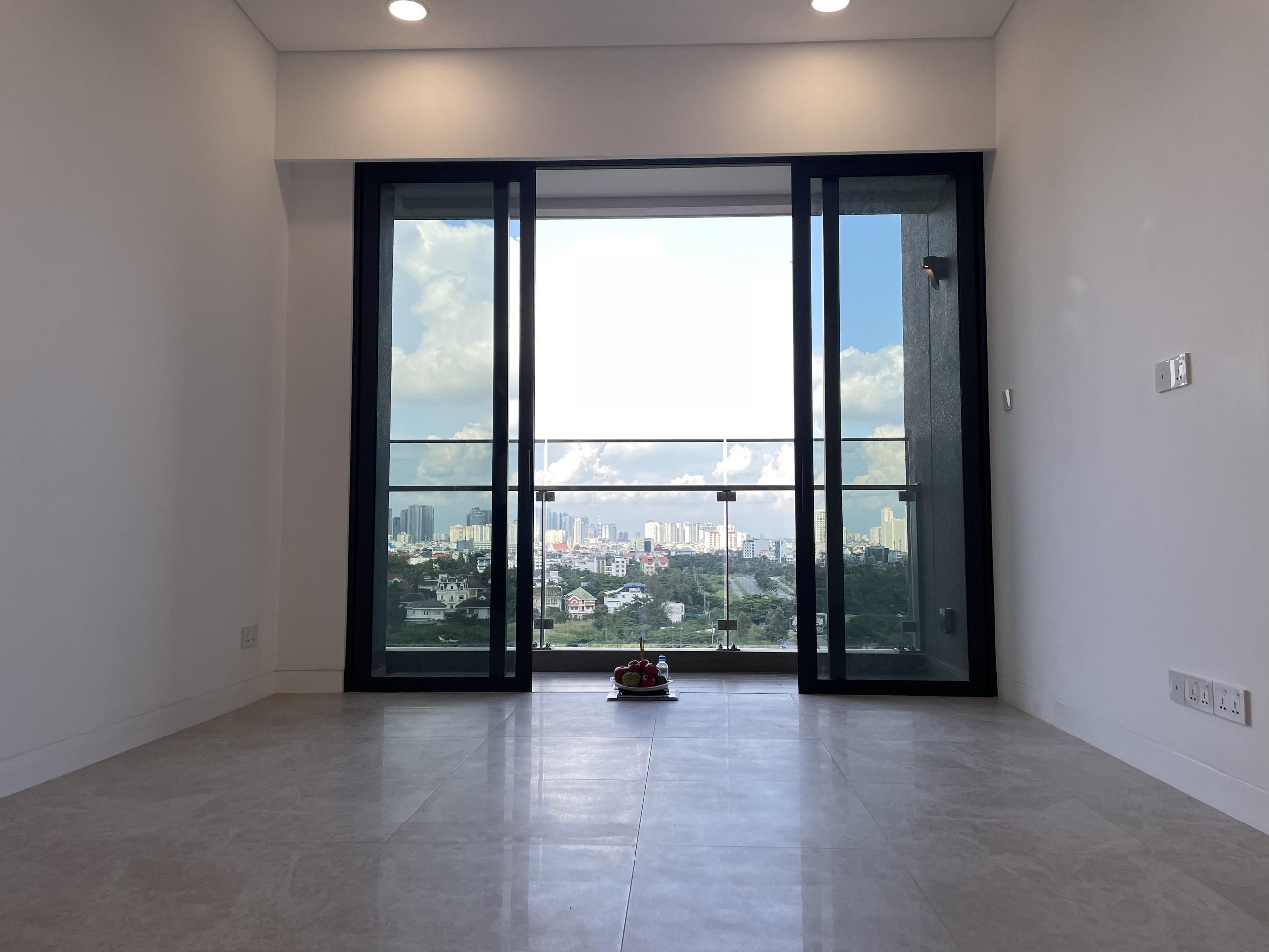 Cần bán 2 PN The River, nội thất cơ bản, Giá cực tốt_thumbnail_4