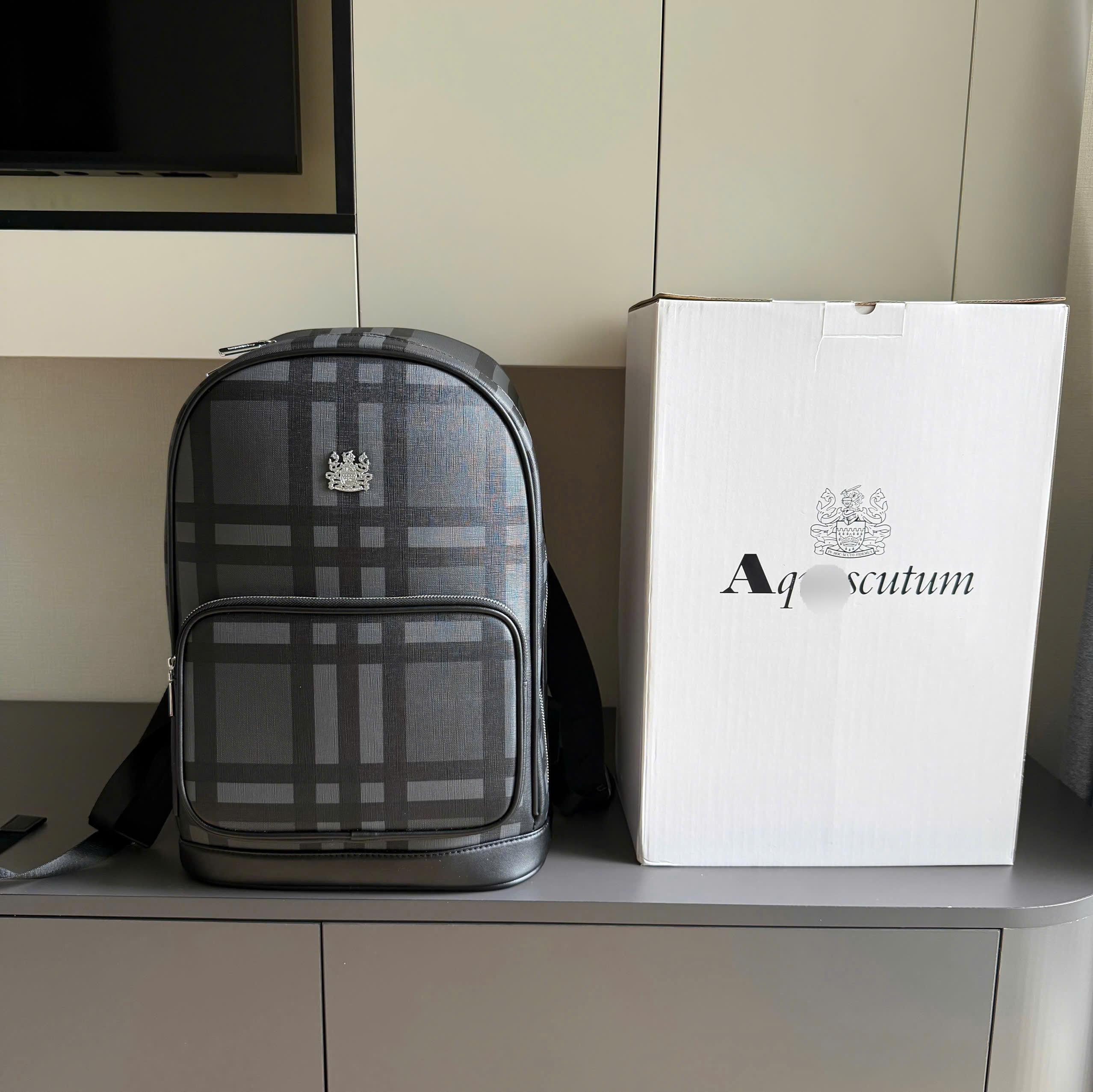 BALO AQUASCUTUM_thumbnail_3