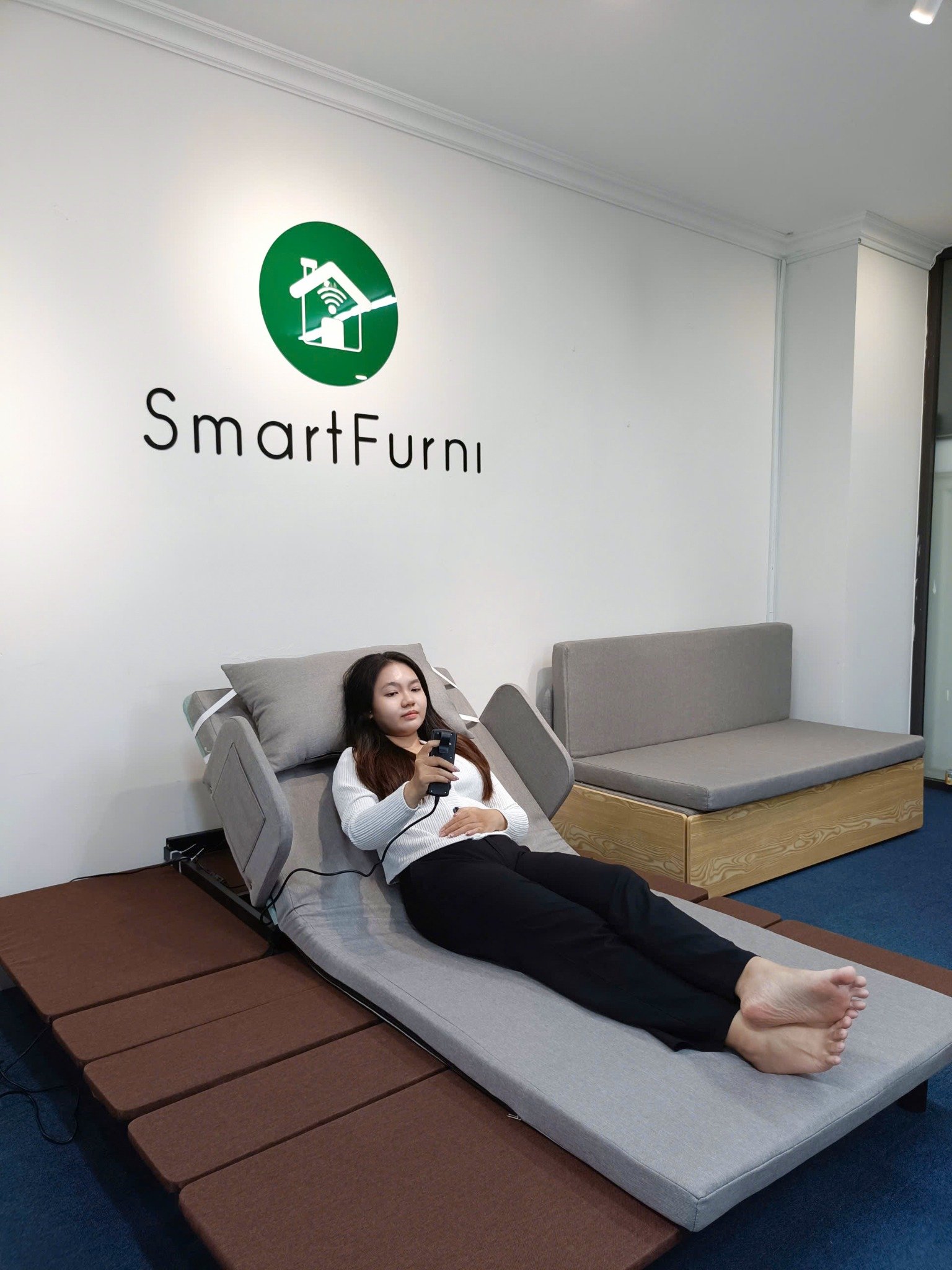 Đệm nâng hạ tự động SmartFurni - Phiên Bản 1 Động Cơ SM-GTL150 _thumbnail_0