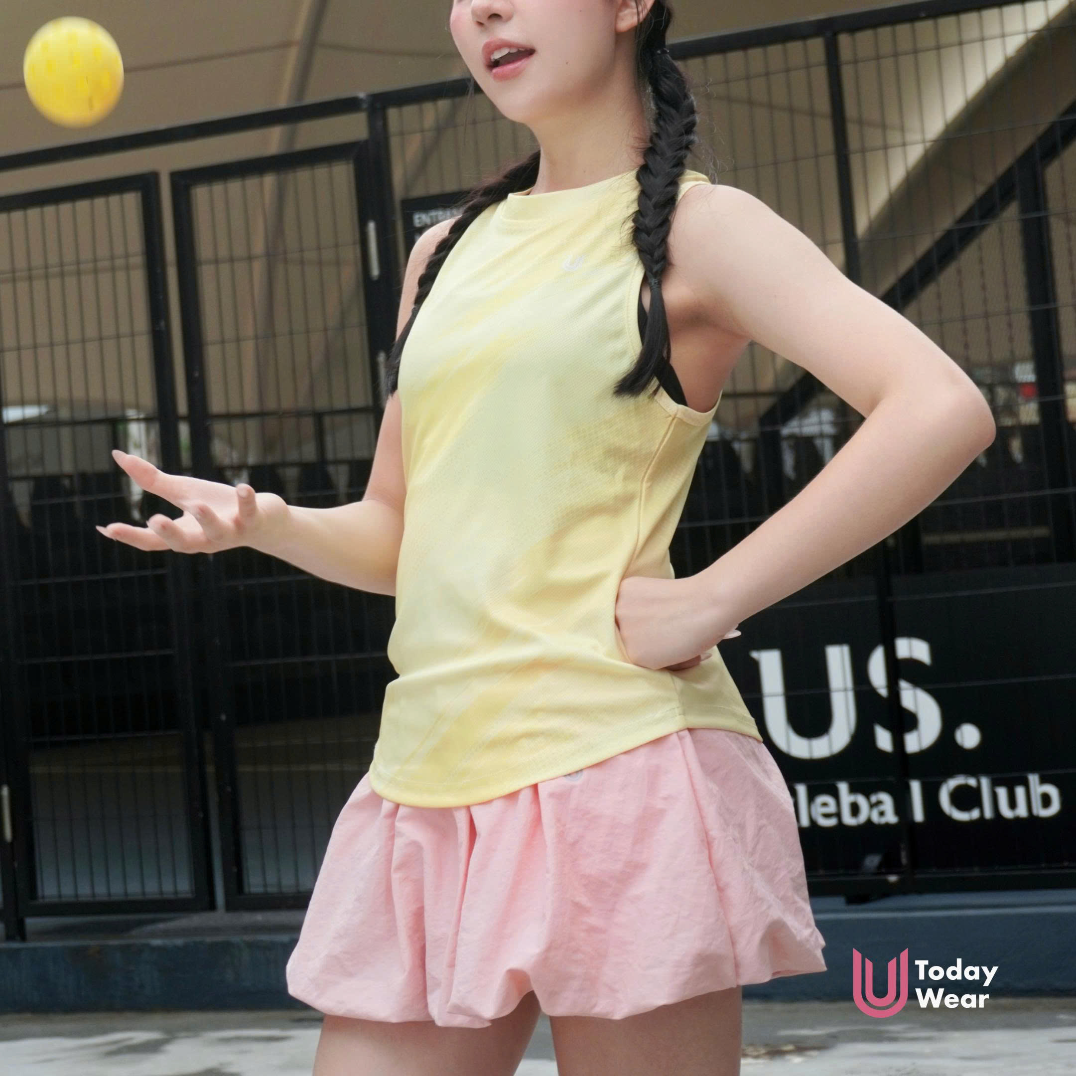 Áo Graphic Tank Top_thumbnail_19