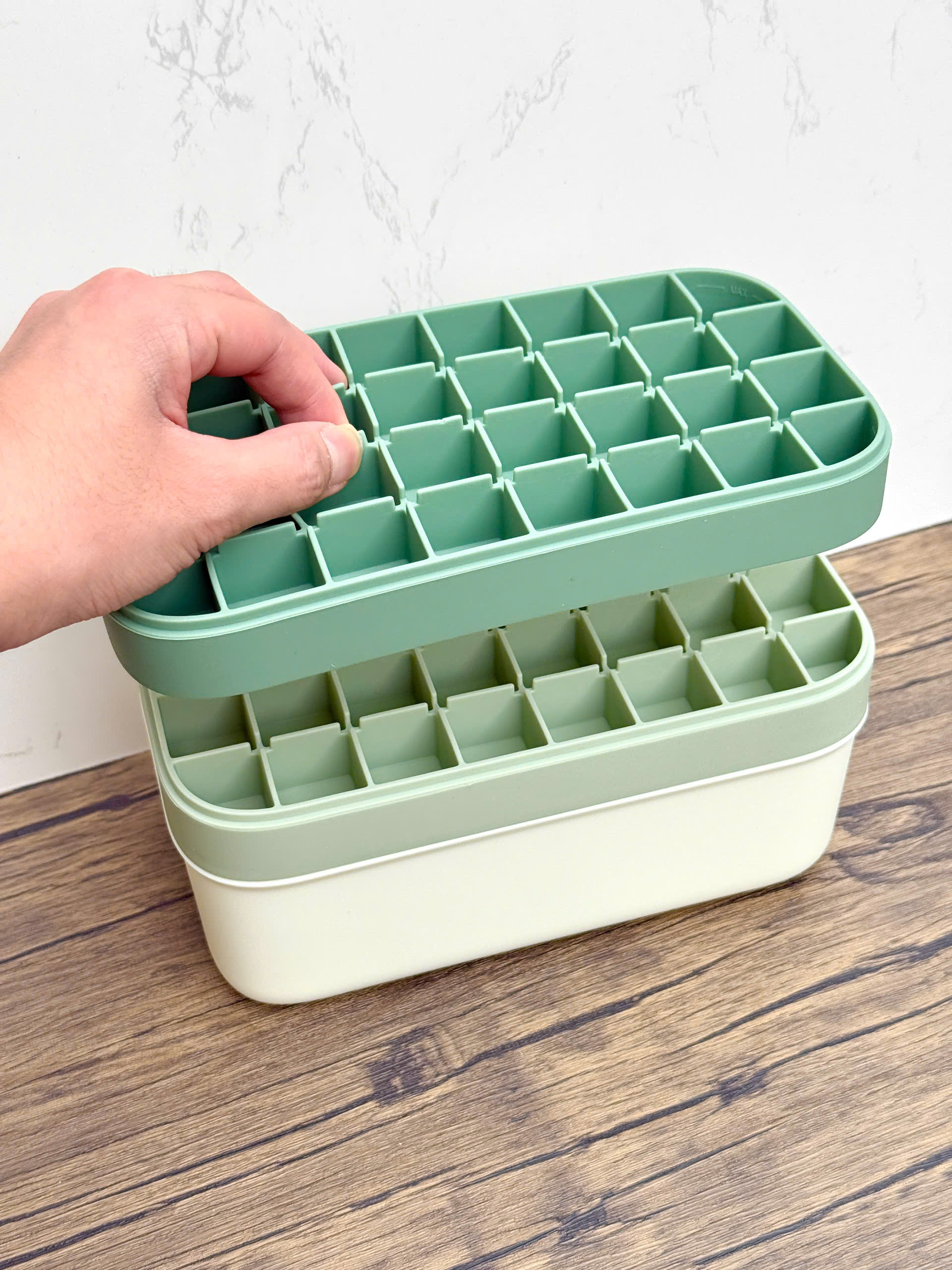 Hộp 2 Khay Đá Silicon Có Nắp Đậy & Khay Trữ Đá Mirai_thumbnail_6