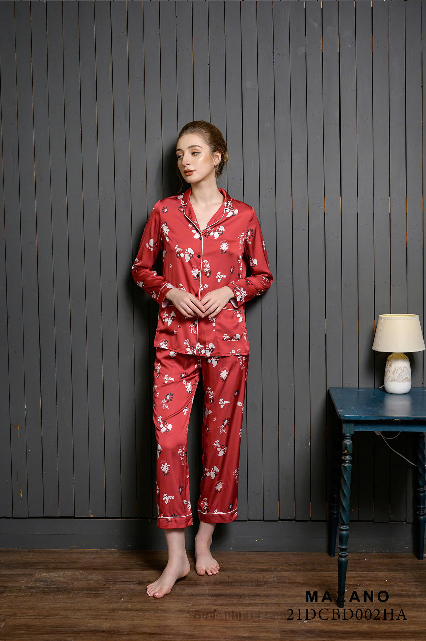 Bộ đồ Pijama Lụa đỏ dài tay họa tiết_thumbnail_3