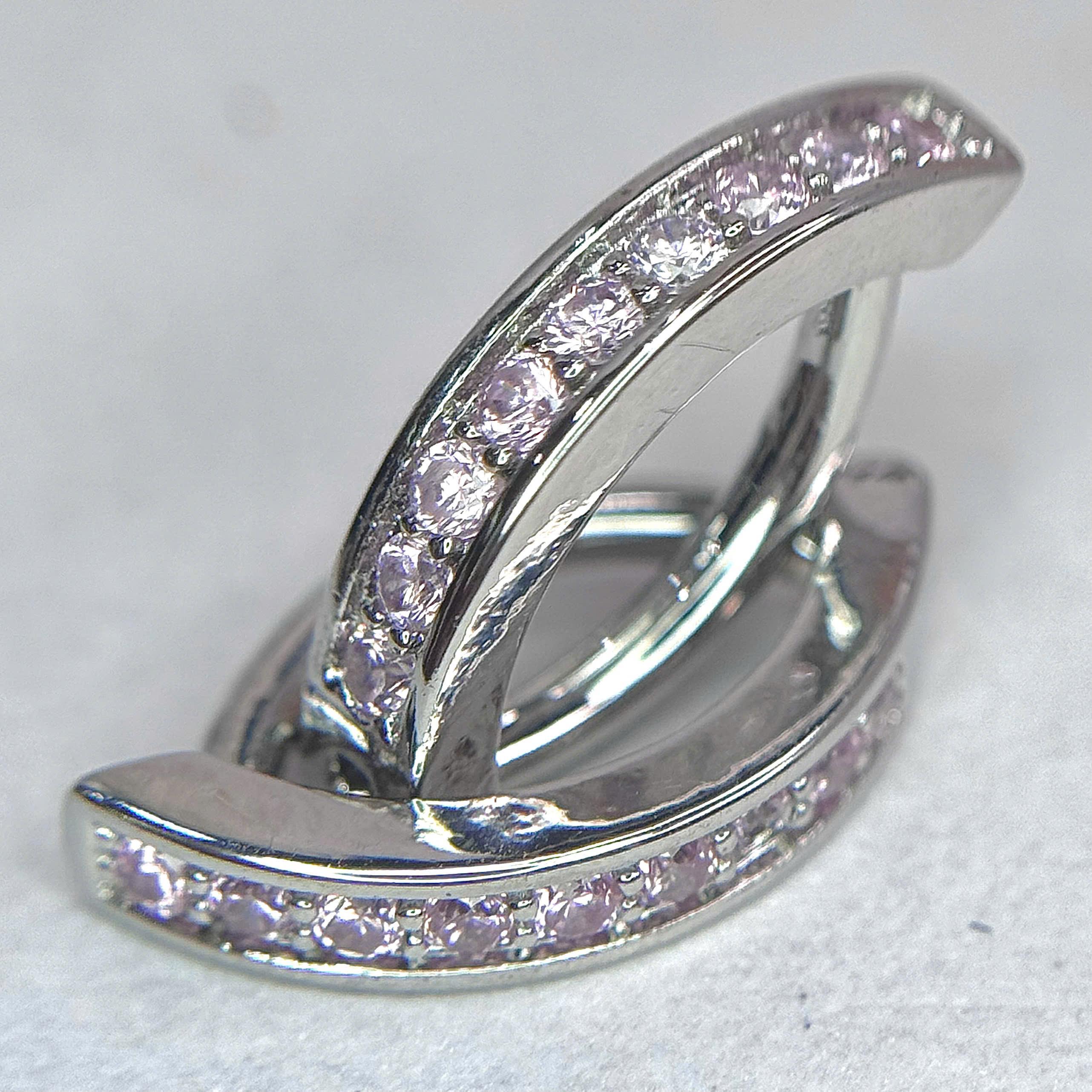 Rốn vòng đá hồng