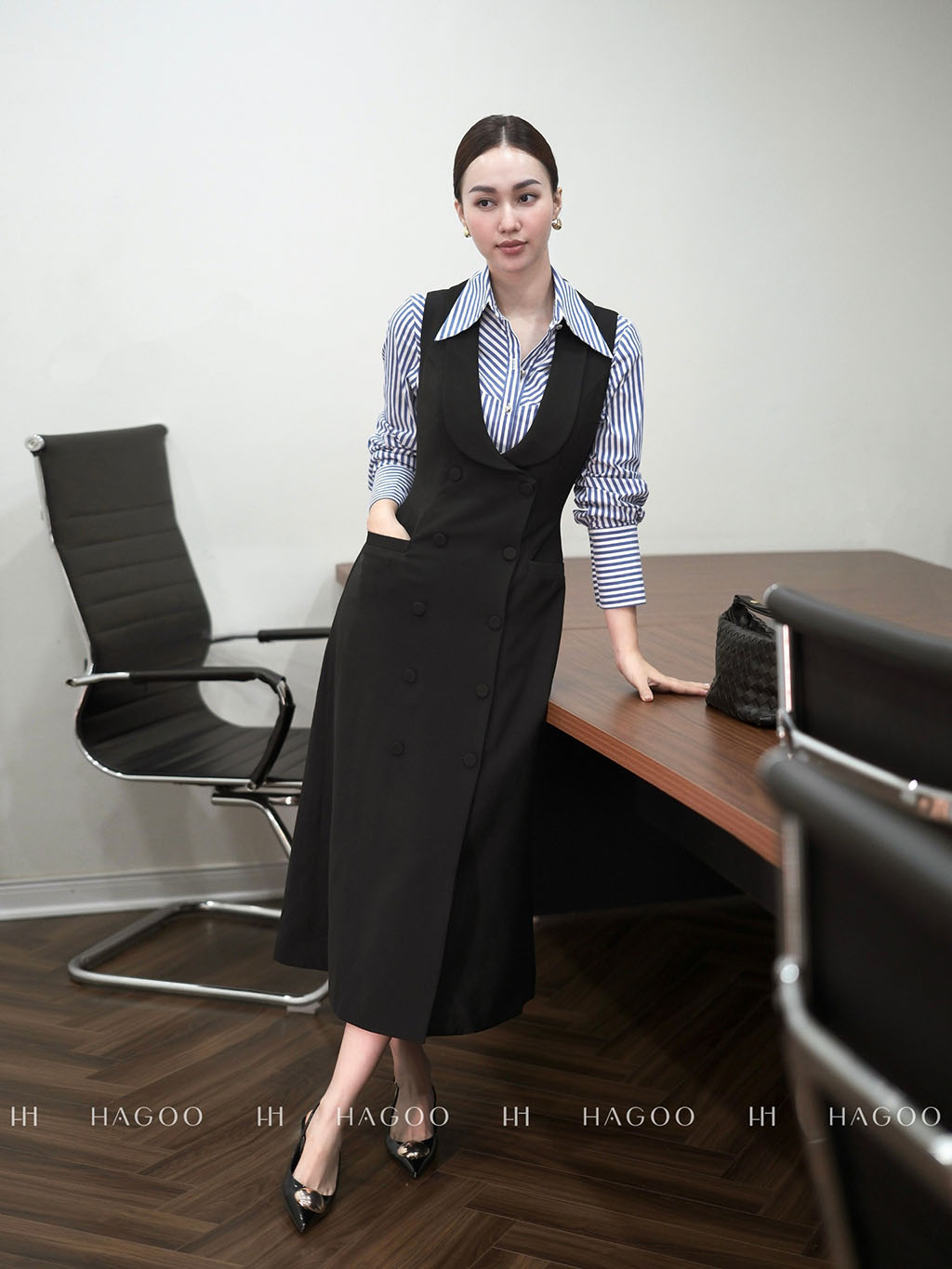 Váy Gile đính nẹp hai hàng khuy HAGOO_thumbnail_6