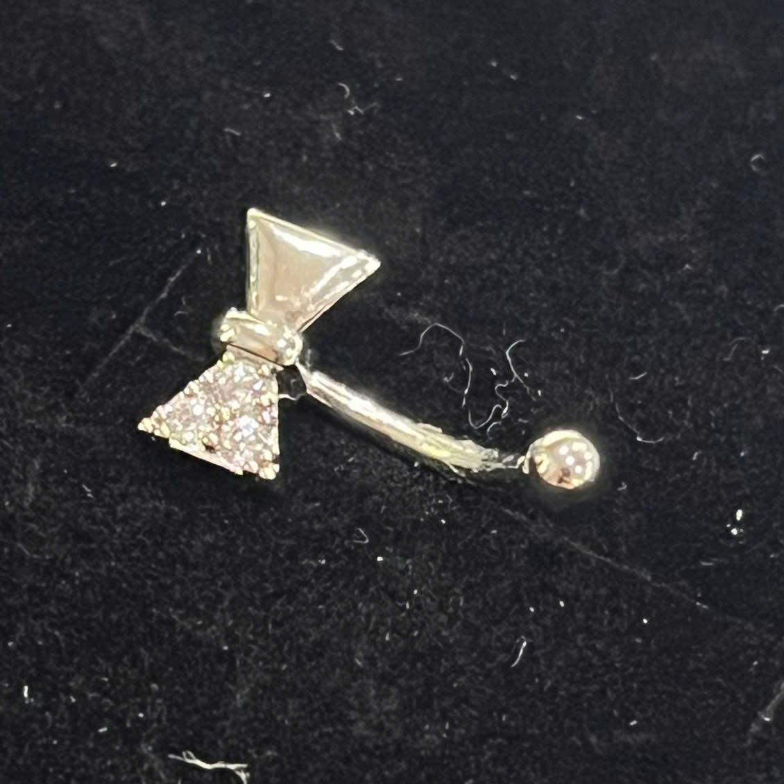 banana kiểu nơ nữa kim cương.