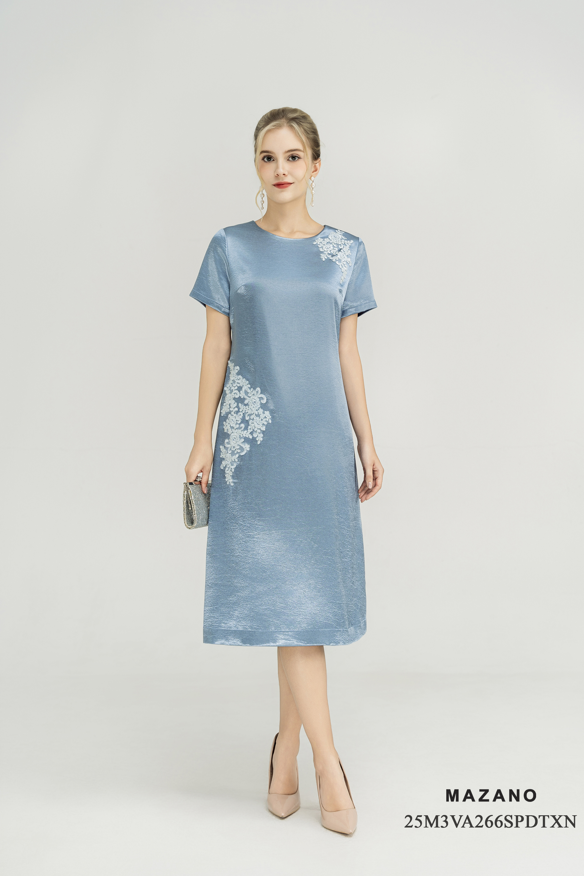 Váy Đầm Suông Vải lụa dày Trang trí ren thủ công Cổ tròn Tay ngắn Dài qua bắp chân