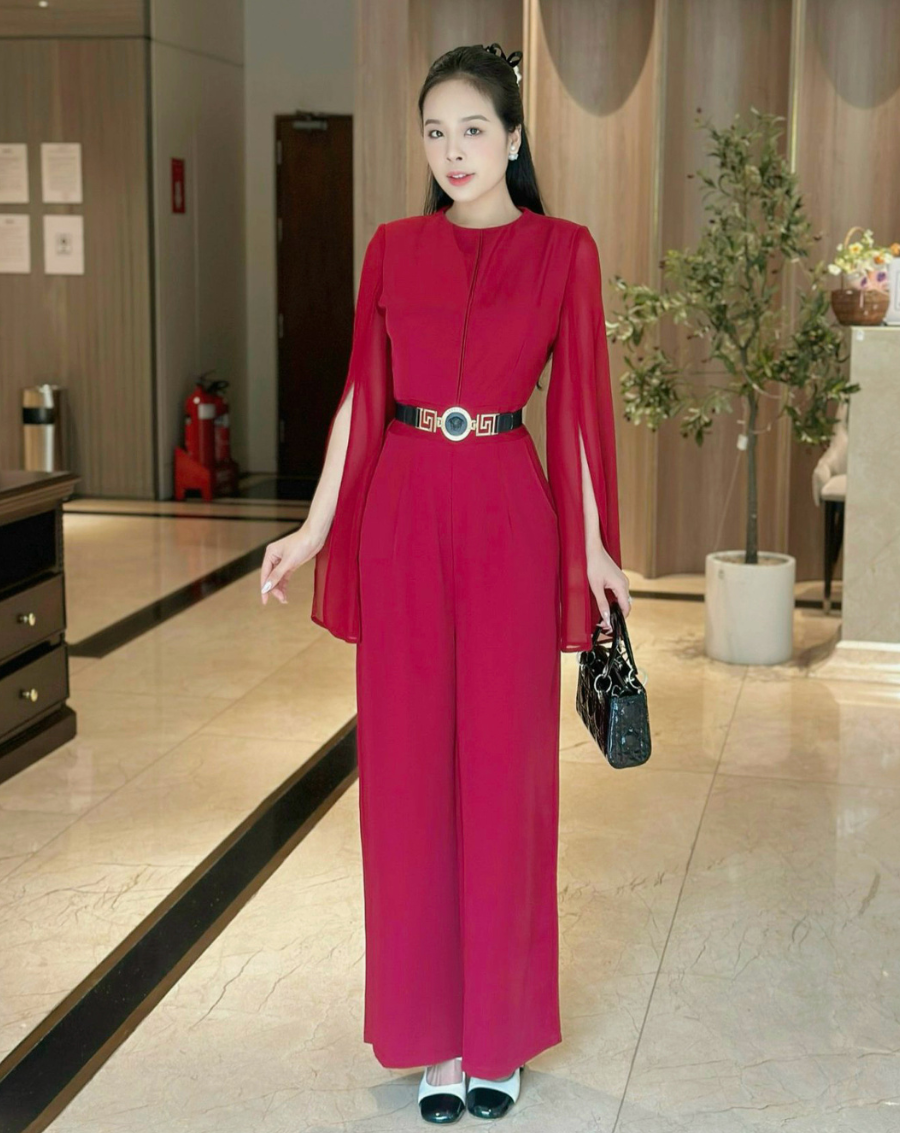 Jumpsuit cổ lọ tay nữ hoàng sang trọng_thumbnail_3