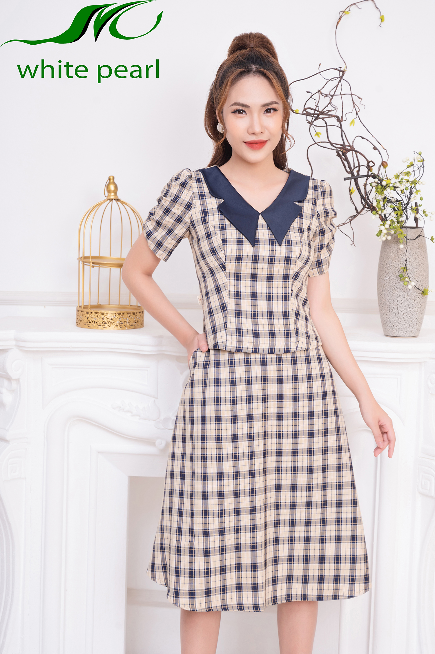 Bộ ký giả cổ cánh bướm kết hợp chân váy xòe thời trang công sở cao cấp White Pearl_thumbnail_1