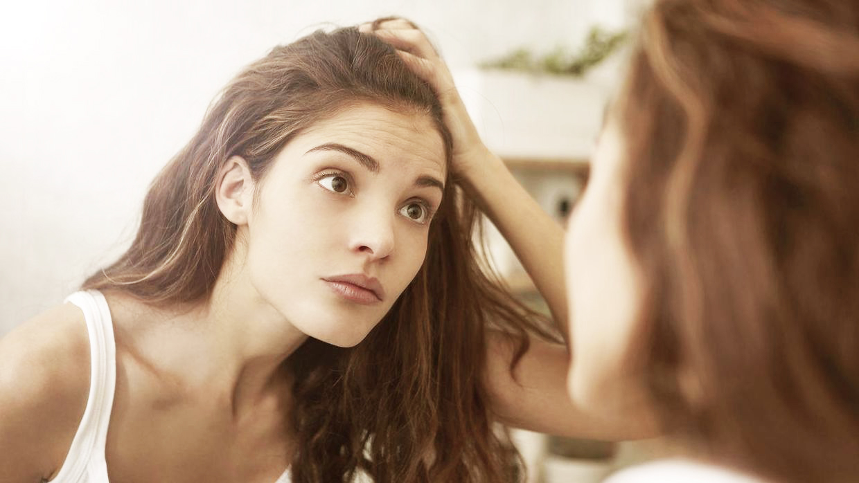 Gàu là gì? Nguyên nhân, phân loại và cách kiểm soát từ gốc