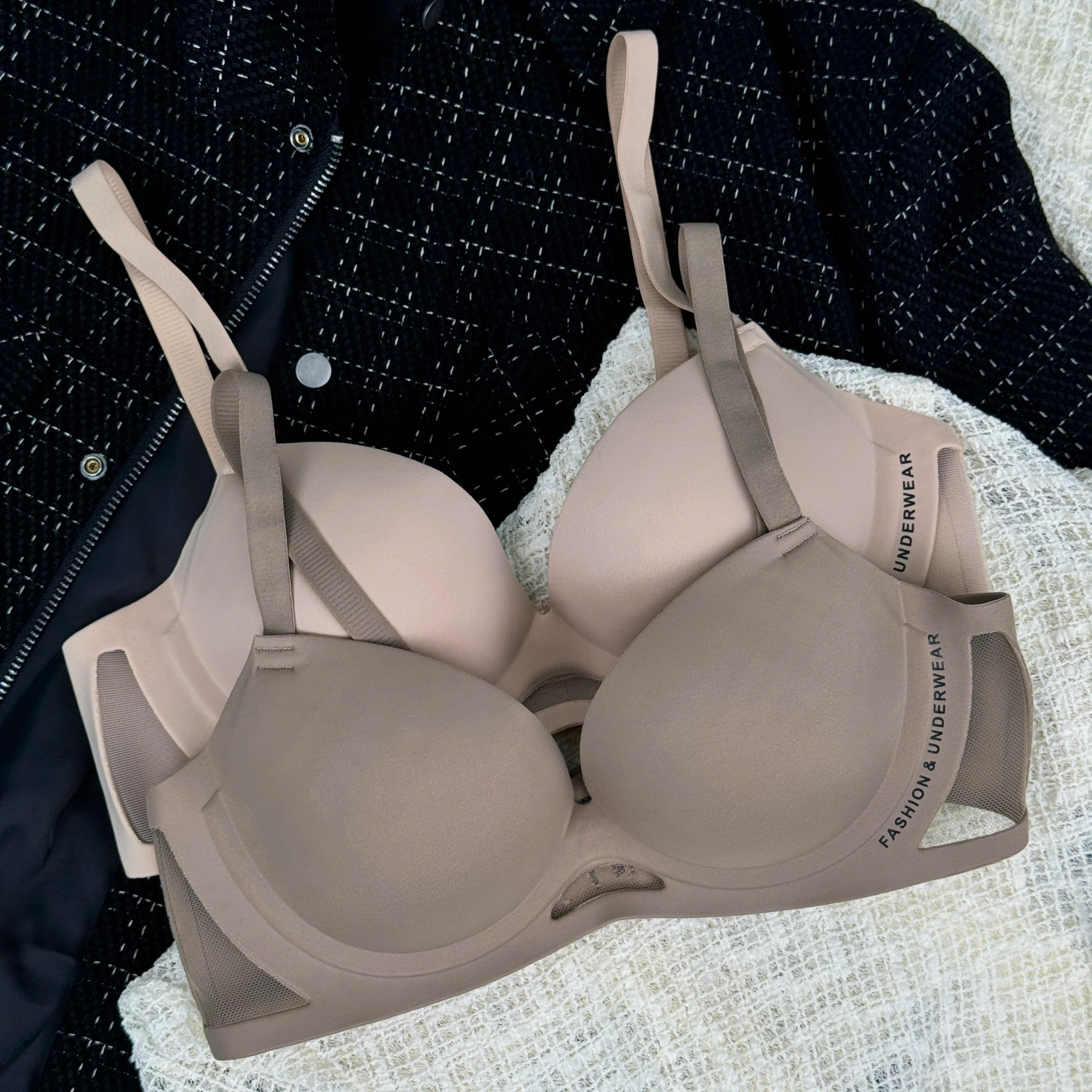 [Mã B52] Áo Lót Su Nữ Nâng Vòng 1 Không Gọng Áo Bra Chất Su Mỏng Không Gọng Có Mút Đệm Tròn Massa Gom Quả Chống Xệ Hạn Chế Ngấn Mỡ Lưng -- VIKAM_thumbnail_7