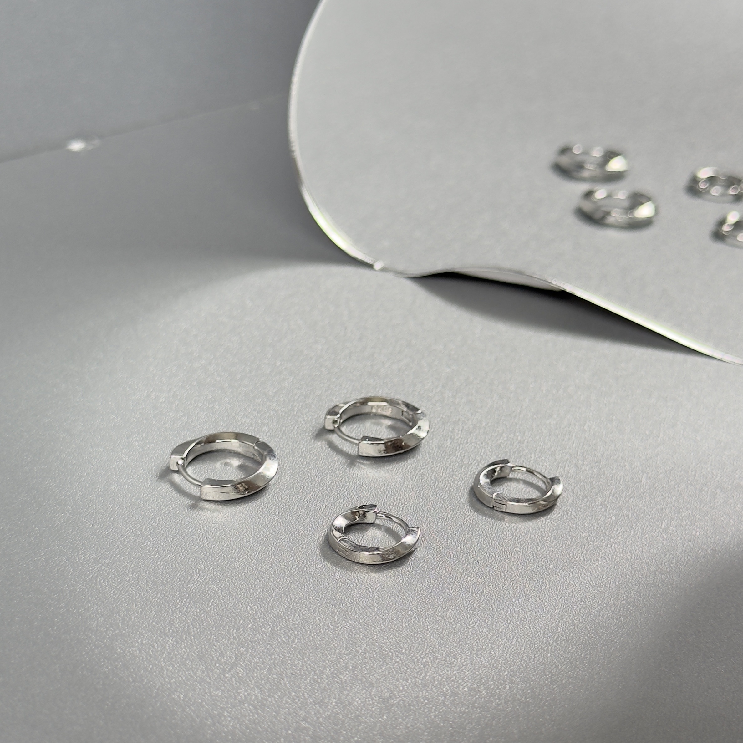 Ring on Earing_thumbnail_18