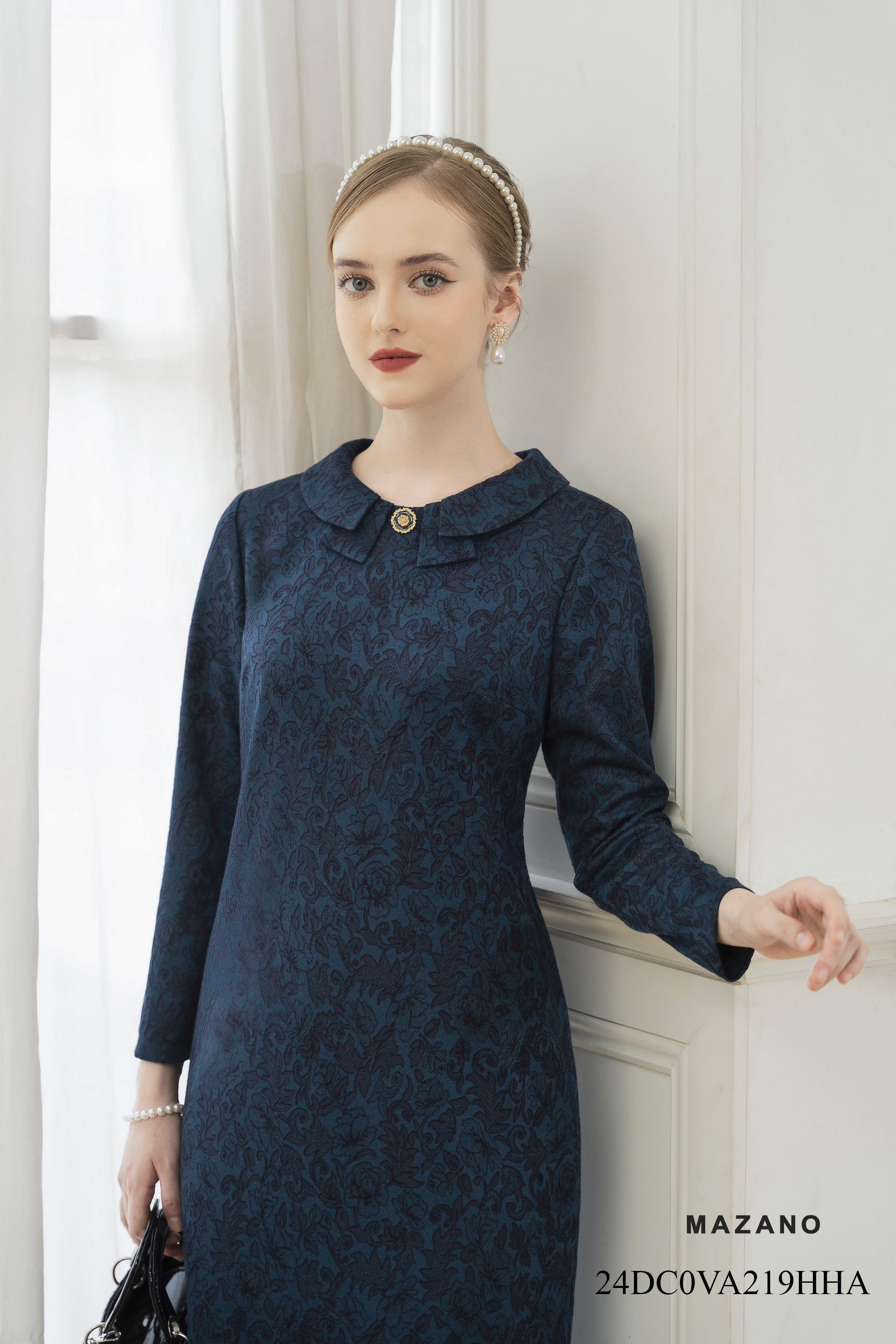 Váy Đầm Suông Vải dạ len Cổ sen cách điệu Tay dài Dài ngang bắp chân  219HHA_thumbnail_4