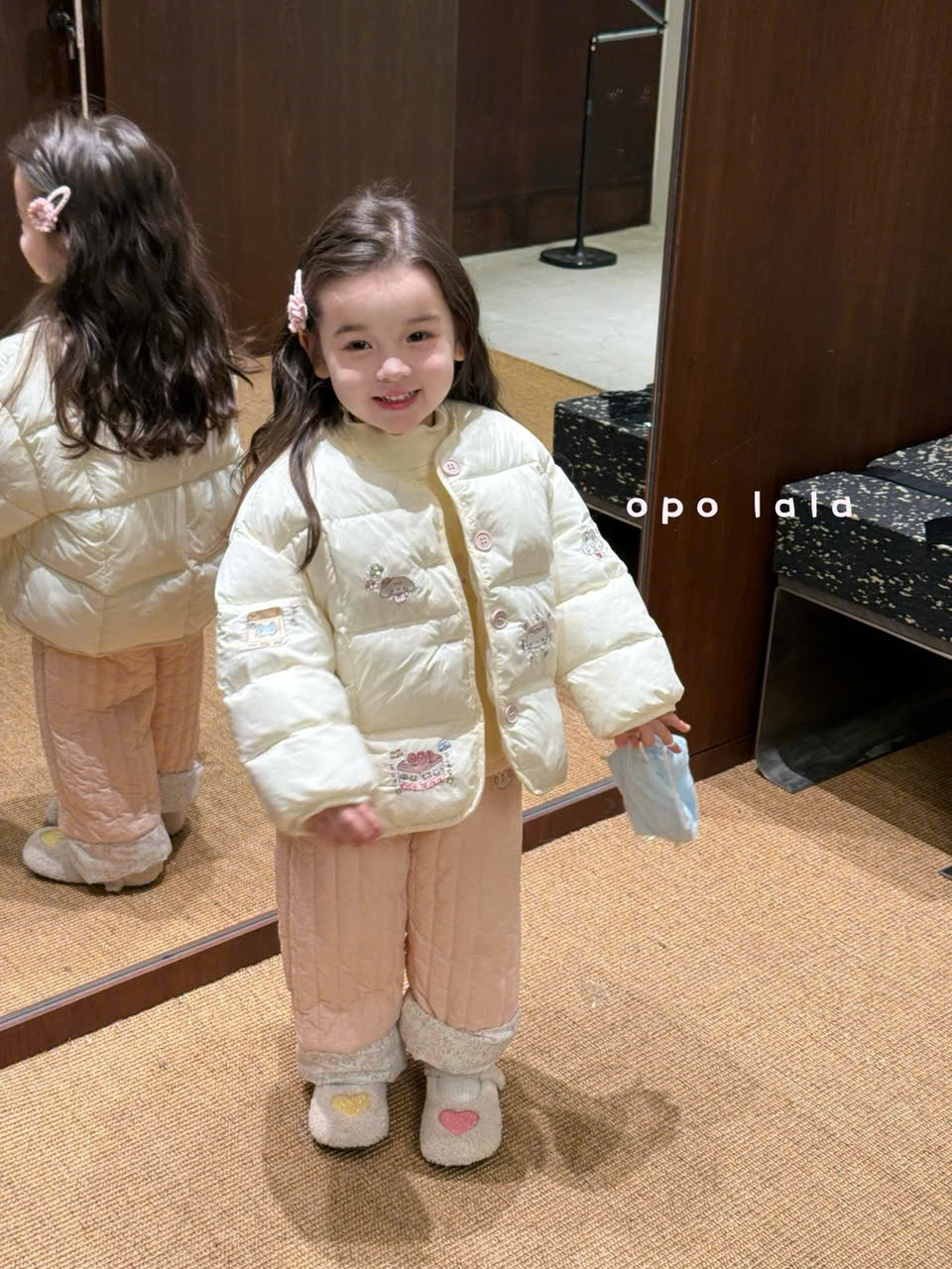 (M102) Áo phao trắng thêu hoạ tiết lót lôgn vũ OpoLala_thumbnail_0