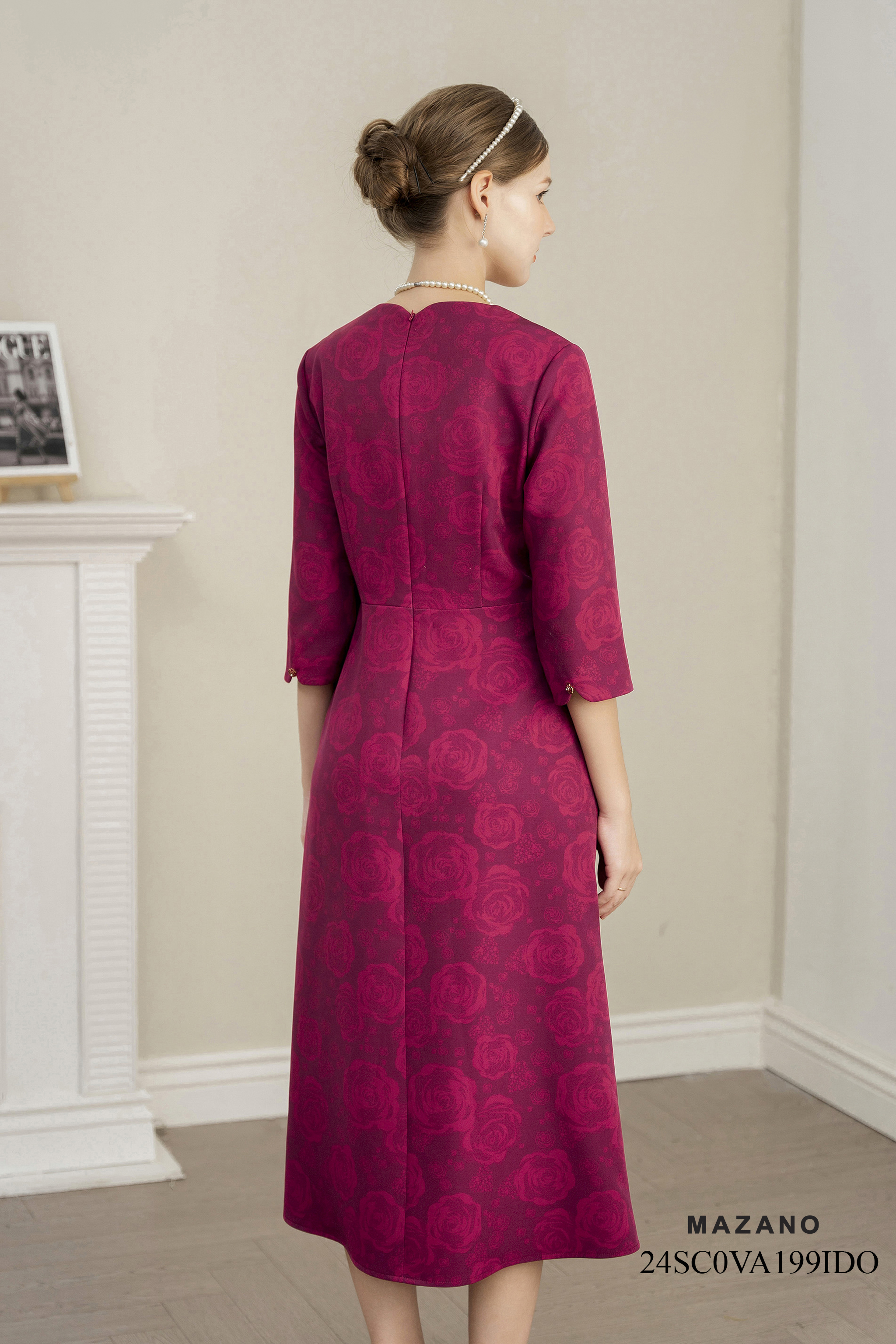 Váy Đầm Ôm Vải thô chun Hoạ tiết hoa hồng cách điệu Cổ tròn Tay lỡ Dài qua bắp chân_thumbnail_4