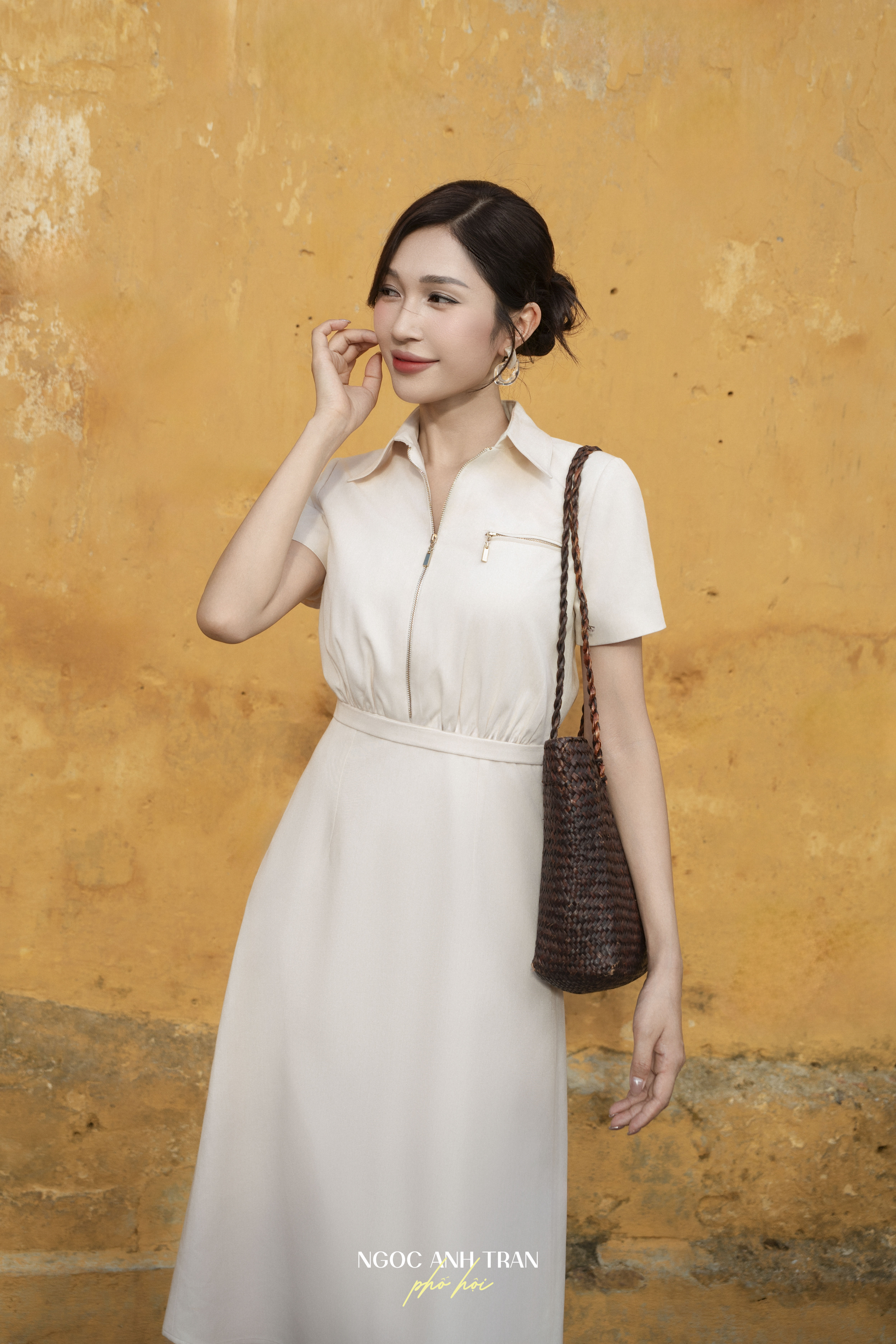 D121 - Váy kem khoá đồng_thumbnail_3