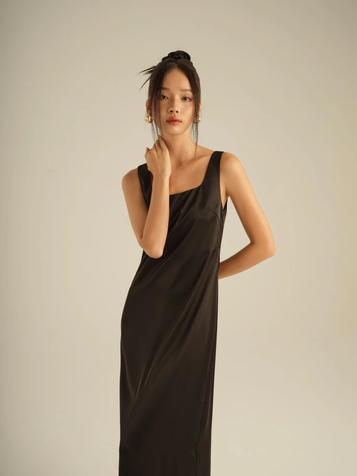 SILKY DRESS