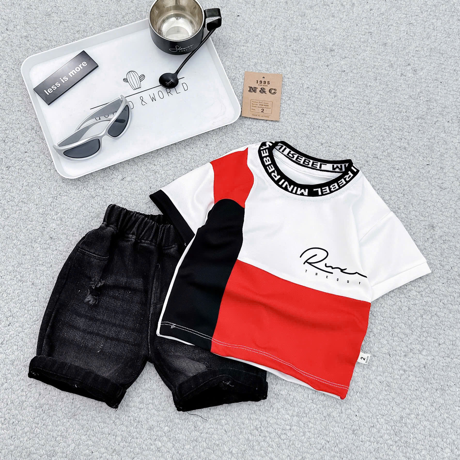 E24 BỘ CỘC QUẦN BÒ CHỮ Ở CỔ ÁO- A116.702