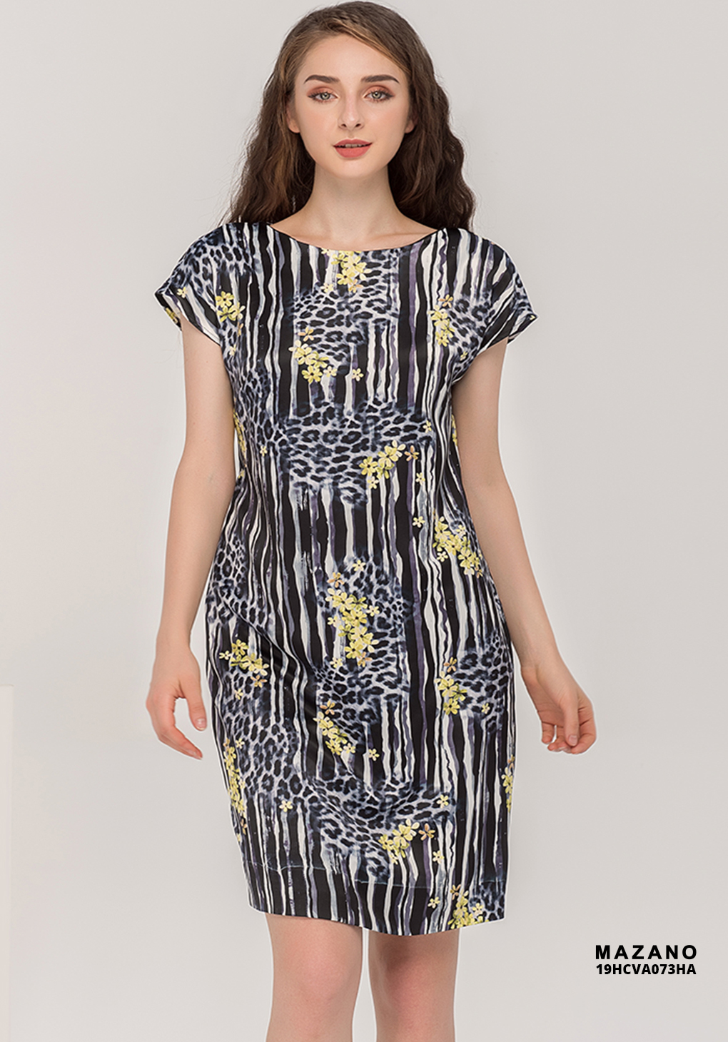 Đầm ôm họa tiết sọc vai chờm