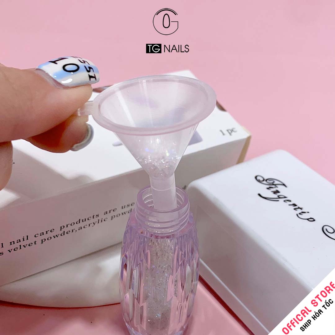 Khay hứng đá rắc móng bằng nhựa tiện lợi