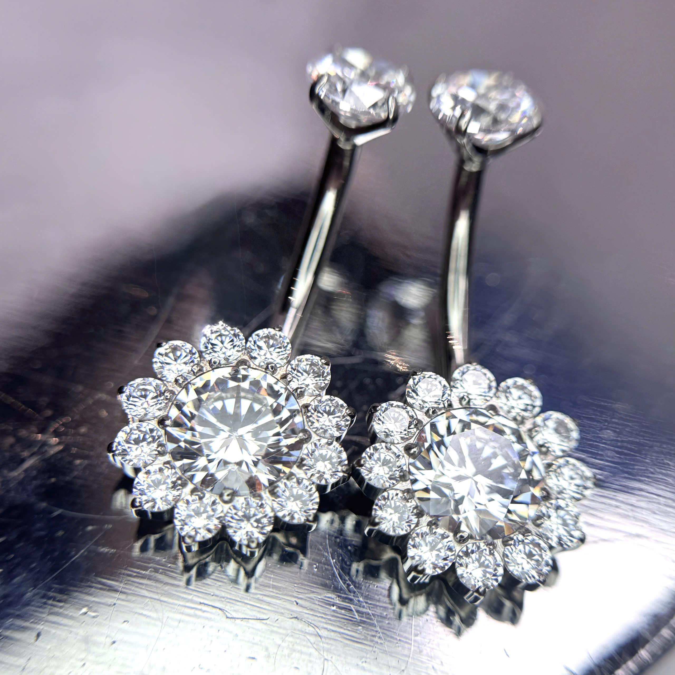 Rốn titan đá trắng viền kim cương_thumbnail_1