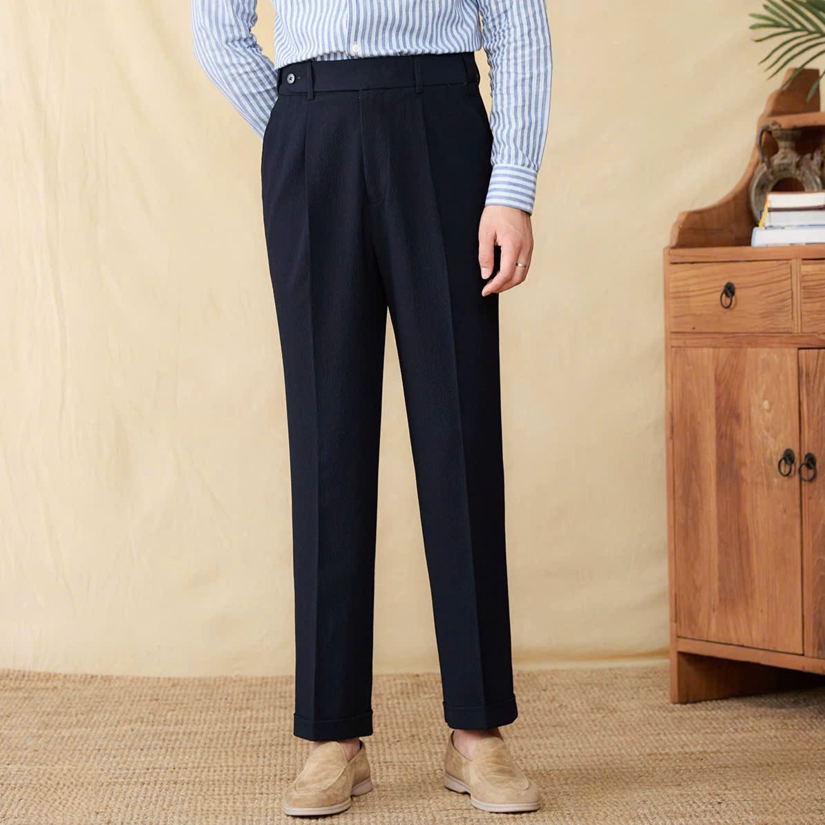 Seersucker Elastic-Waist Trousers Season 2_thumbnail_4