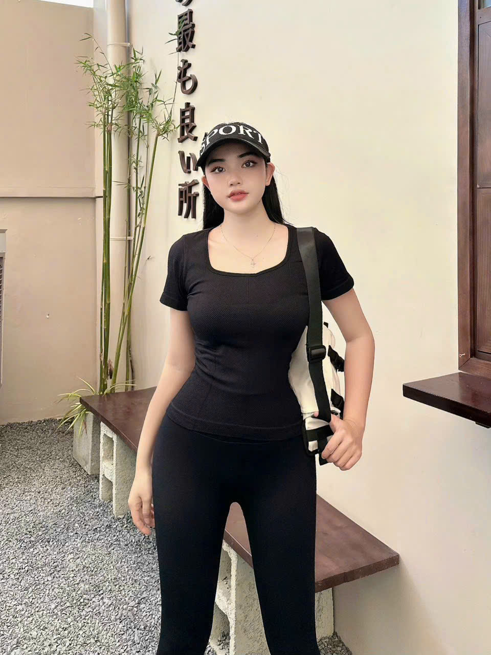Áo Thun Thể Thao Mitao Tay Ngắn Cổ Vuông