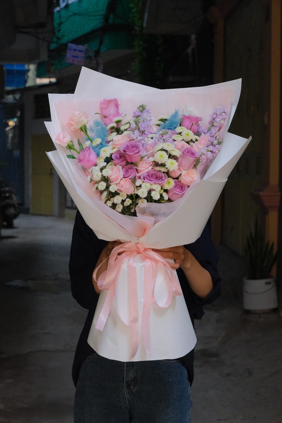 Violet Dreams Bouquet - Bó hoa mix tone hồng tím - size L