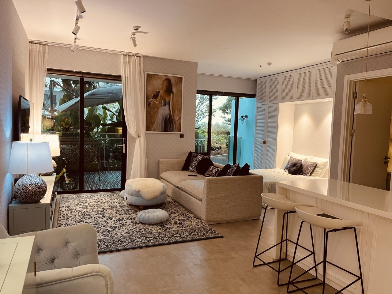 Feliz En Vista - Bán căn hộ 1PN, dt lớn đầy đủ nội thất hiện đại