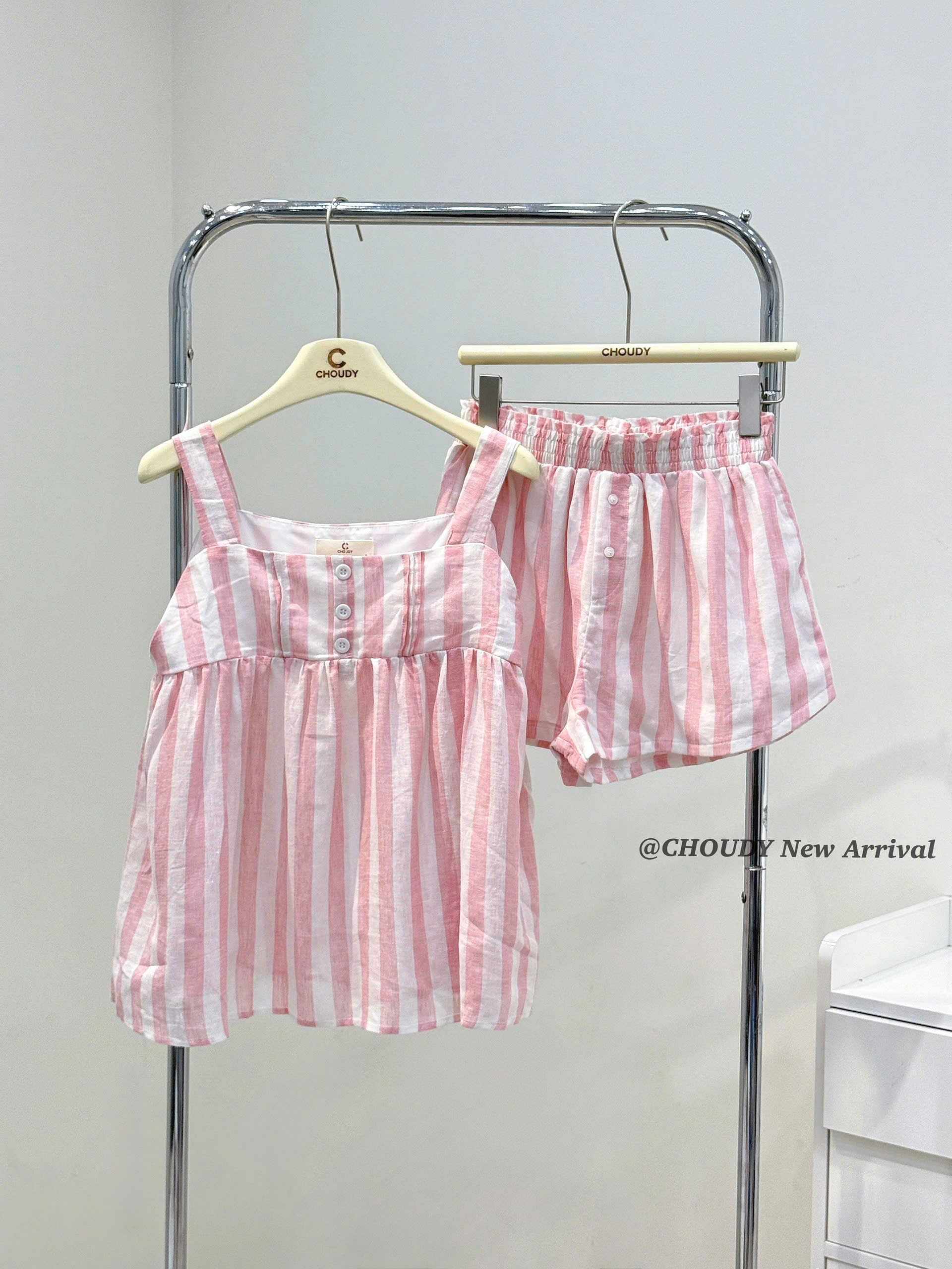 U688 SET BỘ ĐÙI HỒNG_thumbnail_1