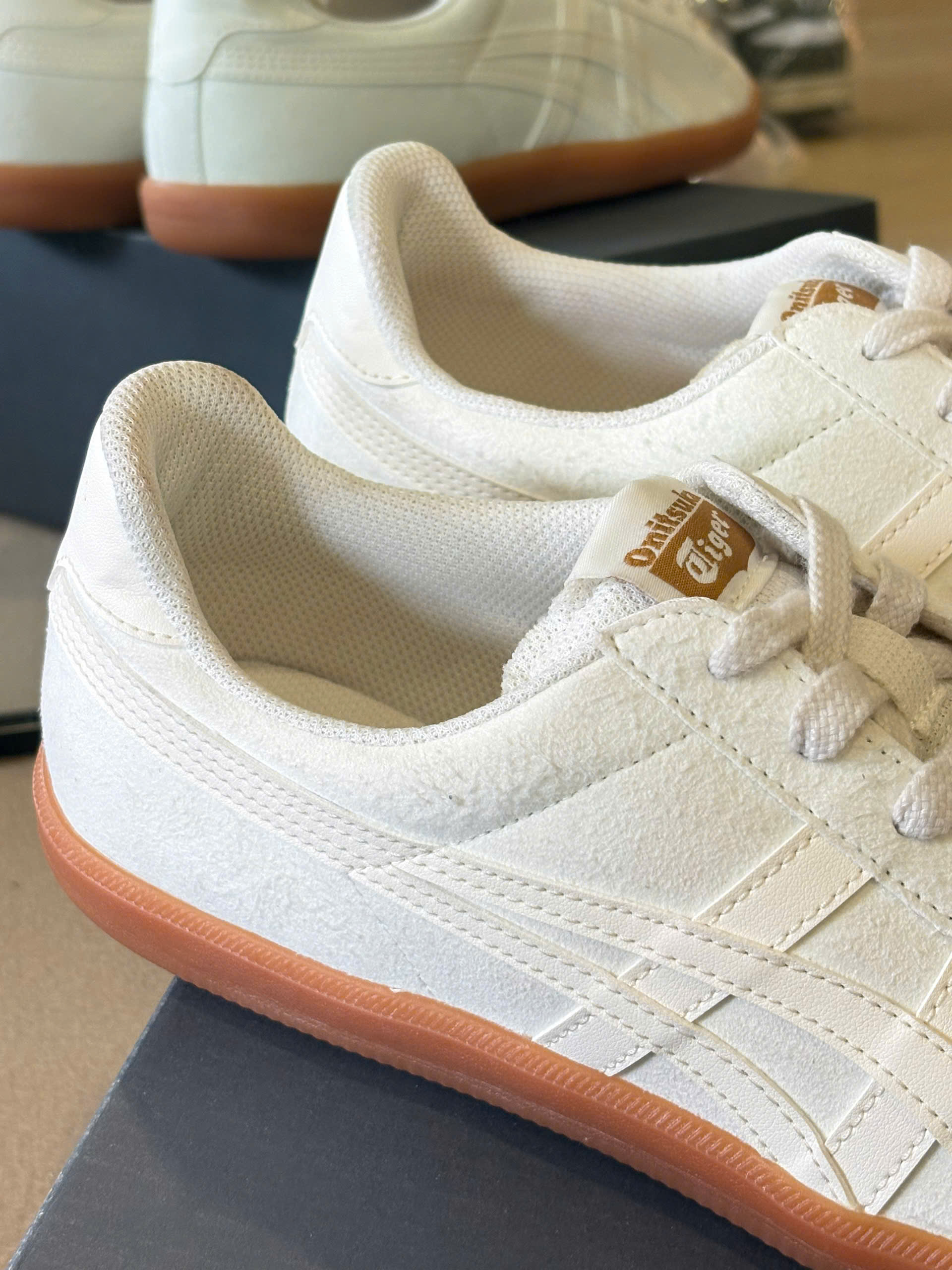 Onitsuka Tiger DD Trainer Heritage Sneaker 1183A582-250 - Beige/White_thumbnail_3