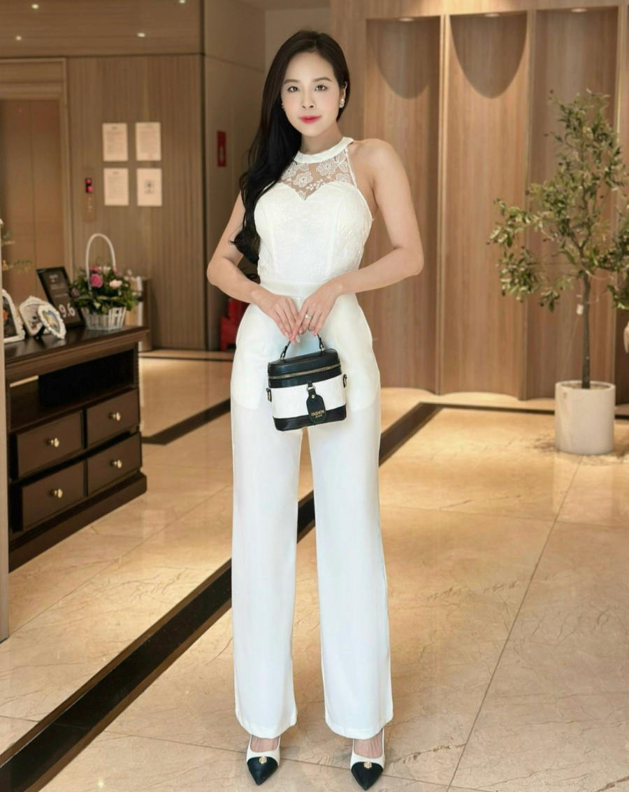 Jumpsuit dài cổ yếm phối ren cá tính_thumbnail_6