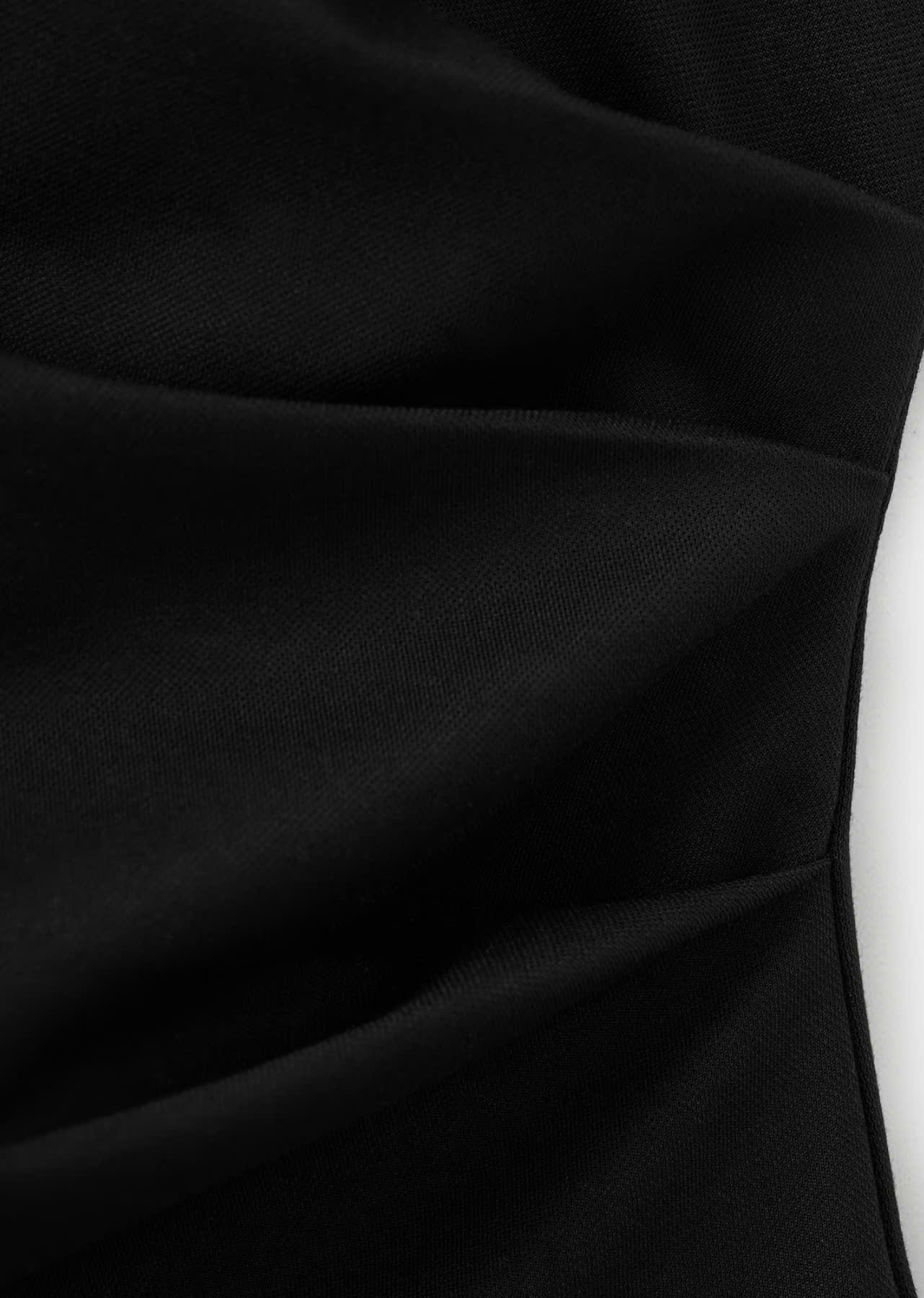 A17 ÁO THUN ĐEN KIỂU_thumbnail_7