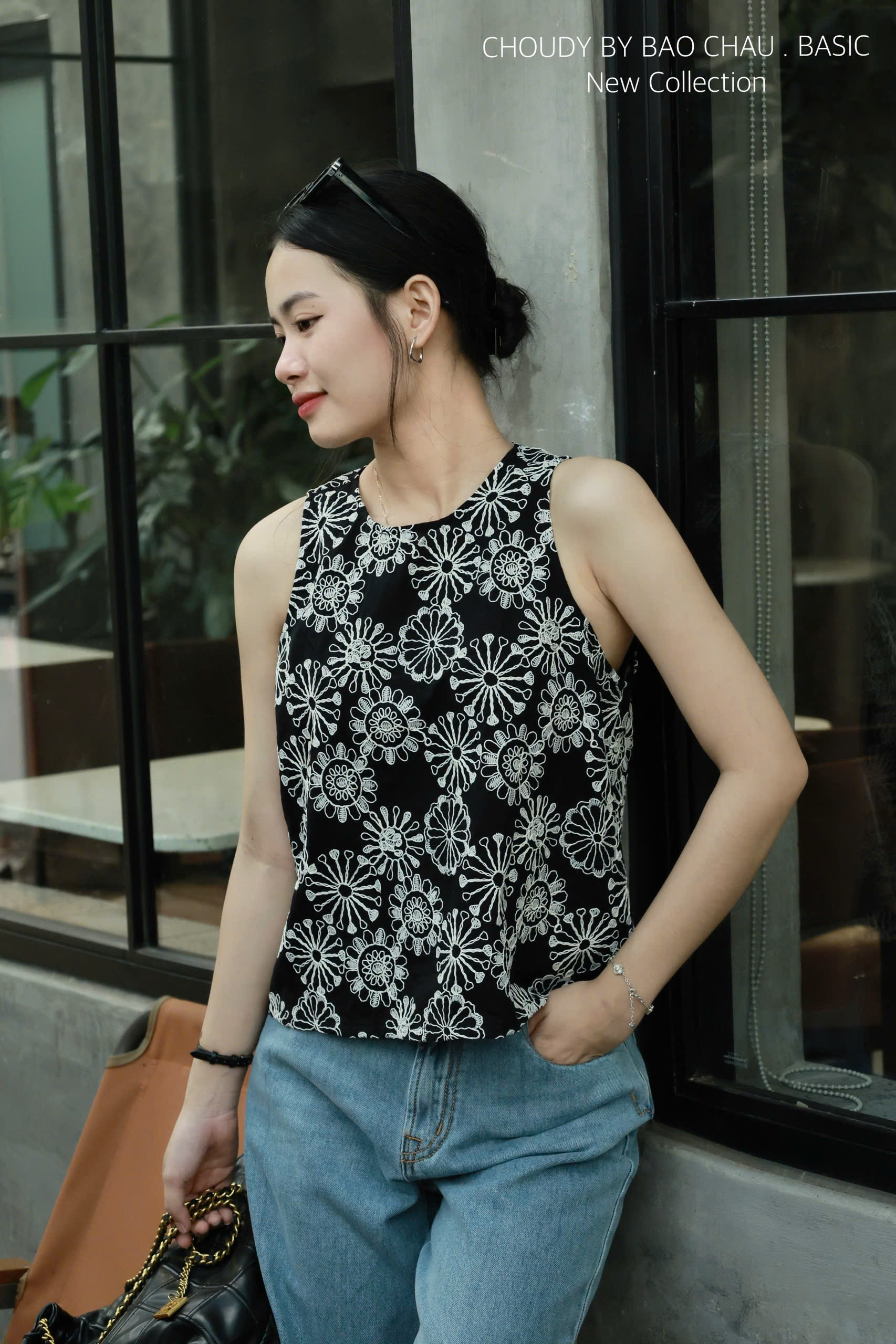 SALE U53 ÁO THÊU ĐEN_thumbnail_2