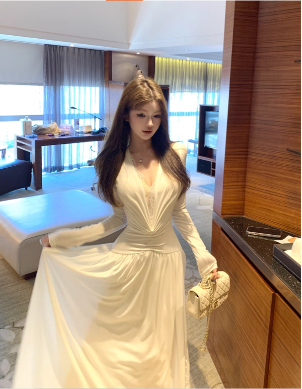 Đầm Maxi Trắng Phối Ren Thanh Lịch_thumbnail_3