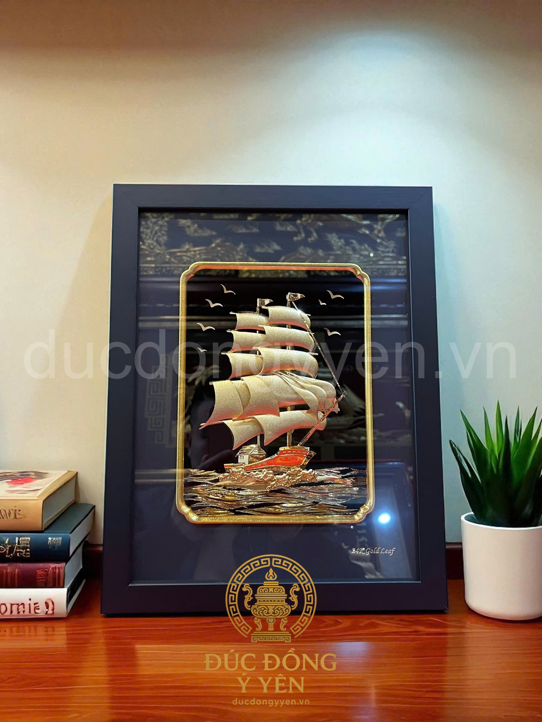 Tranh quà tặng thuận buồm xuôi gió mạ vàng 24k kt 32 x 25cm 