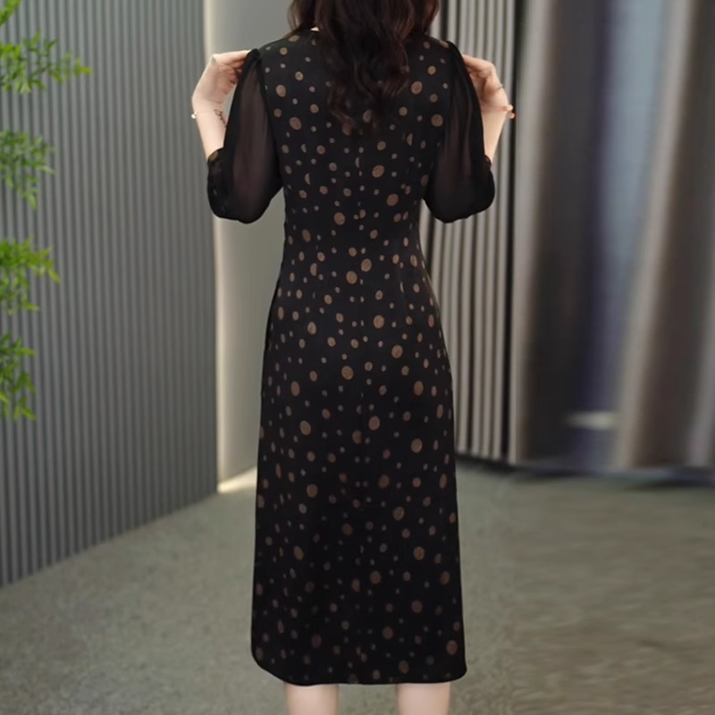 17221-Đầm suông bi nâu phối tay voan lở đen ( lụa , voan)_thumbnail_1