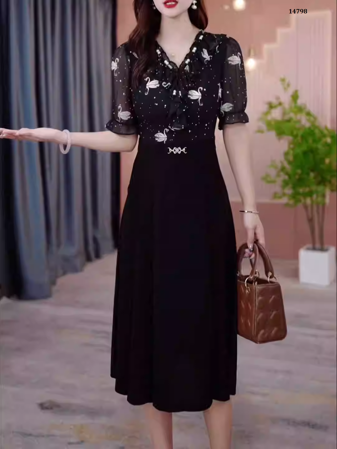 14798-Đầm xòe phối voan họa tiết thiên nga cổ thăt nơ cách điệu (  voan , thun mịn) có túi, dây kéo sau lưng_thumbnail_1