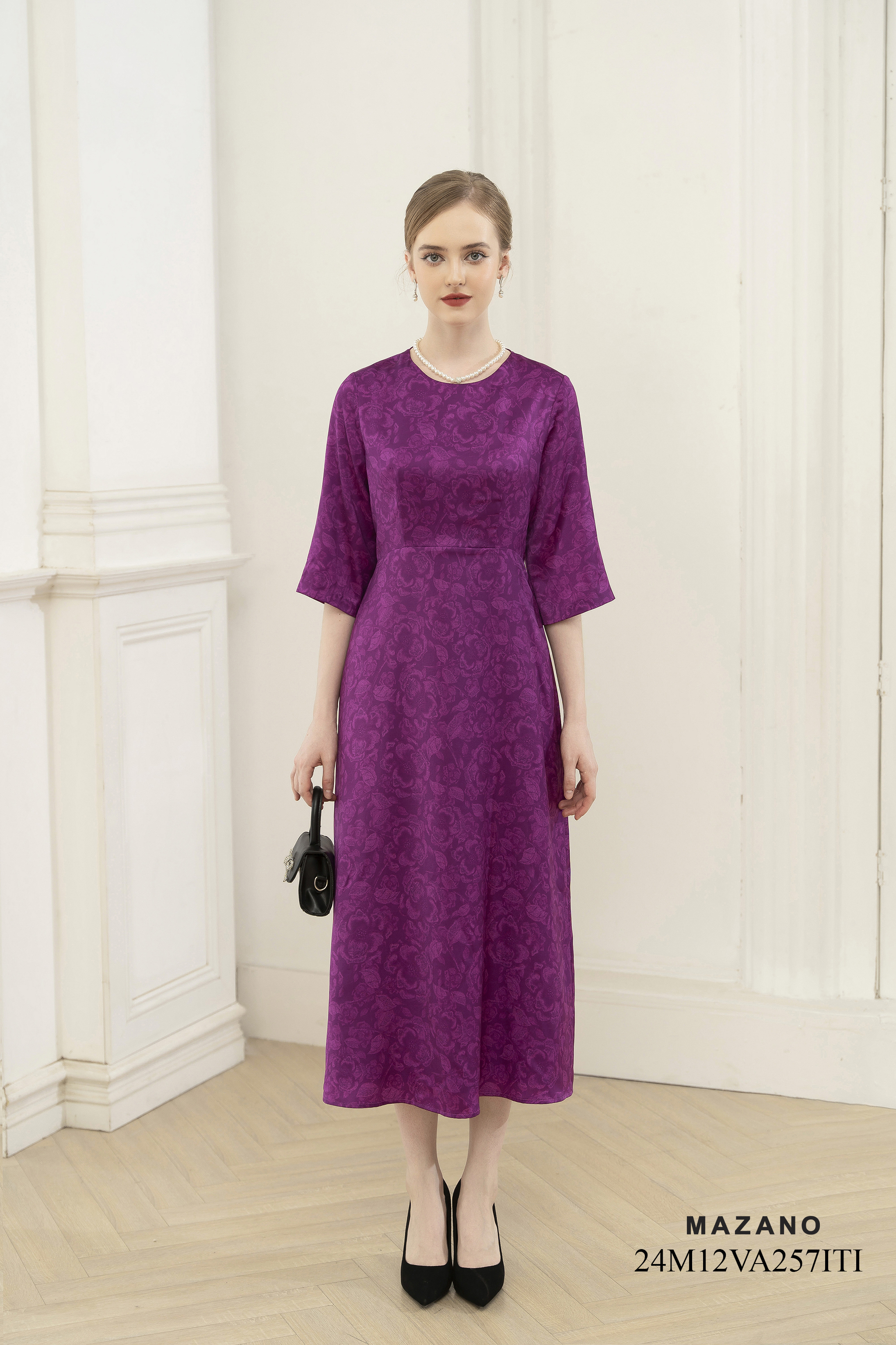 Váy Đầm Ôm Vải lụa dày Hoạ tiết hoa trà cách điệu Cổ tròn Tay lỡ Dài qua bắp chân