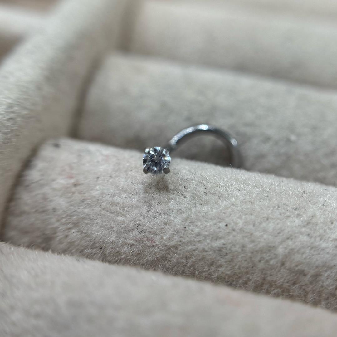 Mũi C kim cương trắng chấu size 2._thumbnail_2