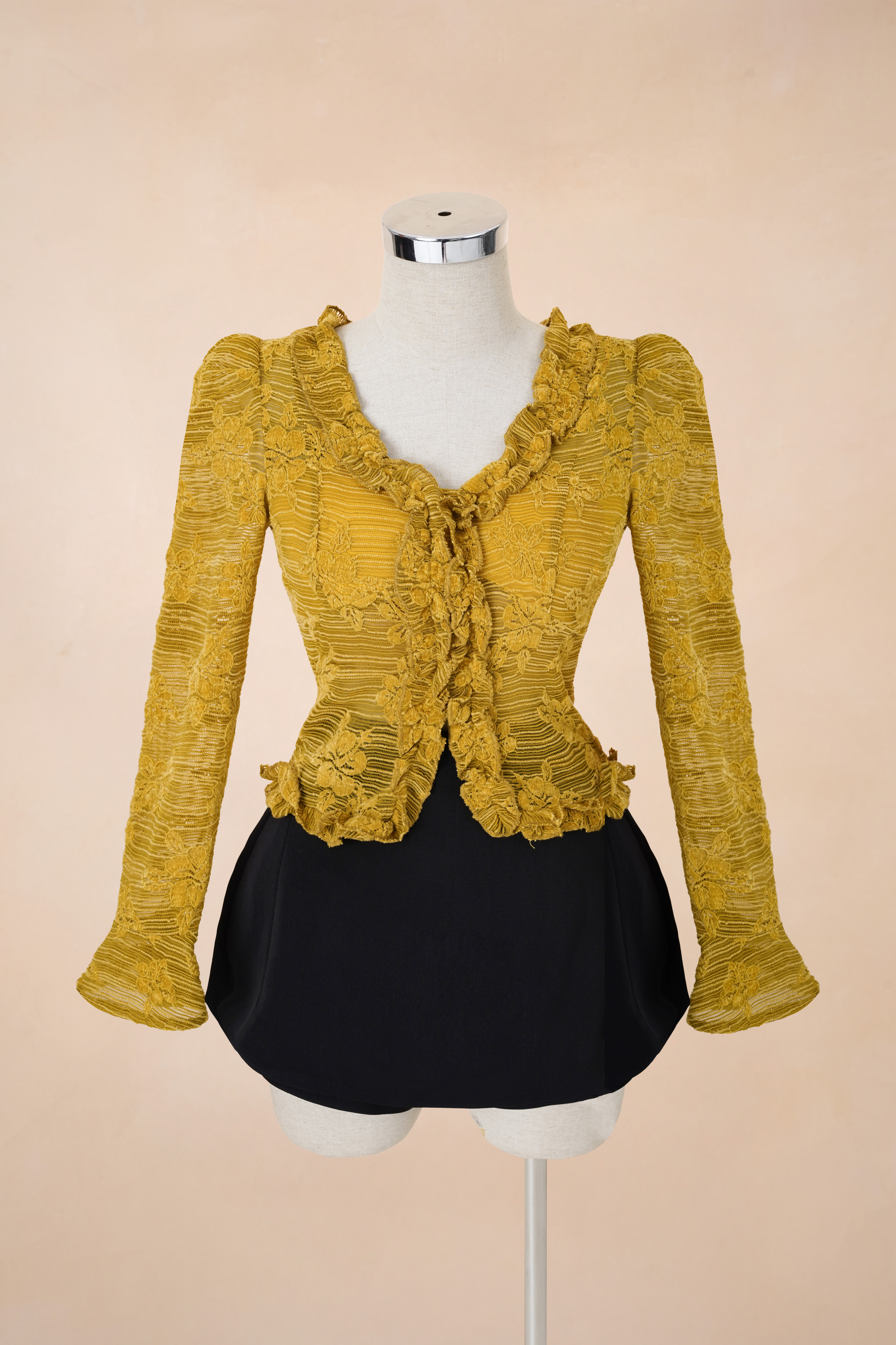 Áo Cổ V Tay Loe QC